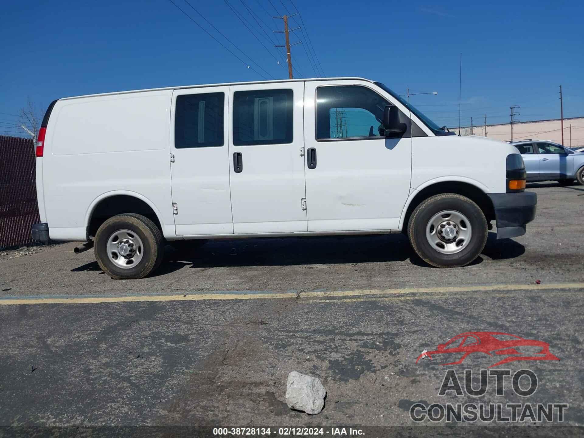 CHEVROLET EXPRESS 2500 2019 - 1GCWGAFP2K1296412