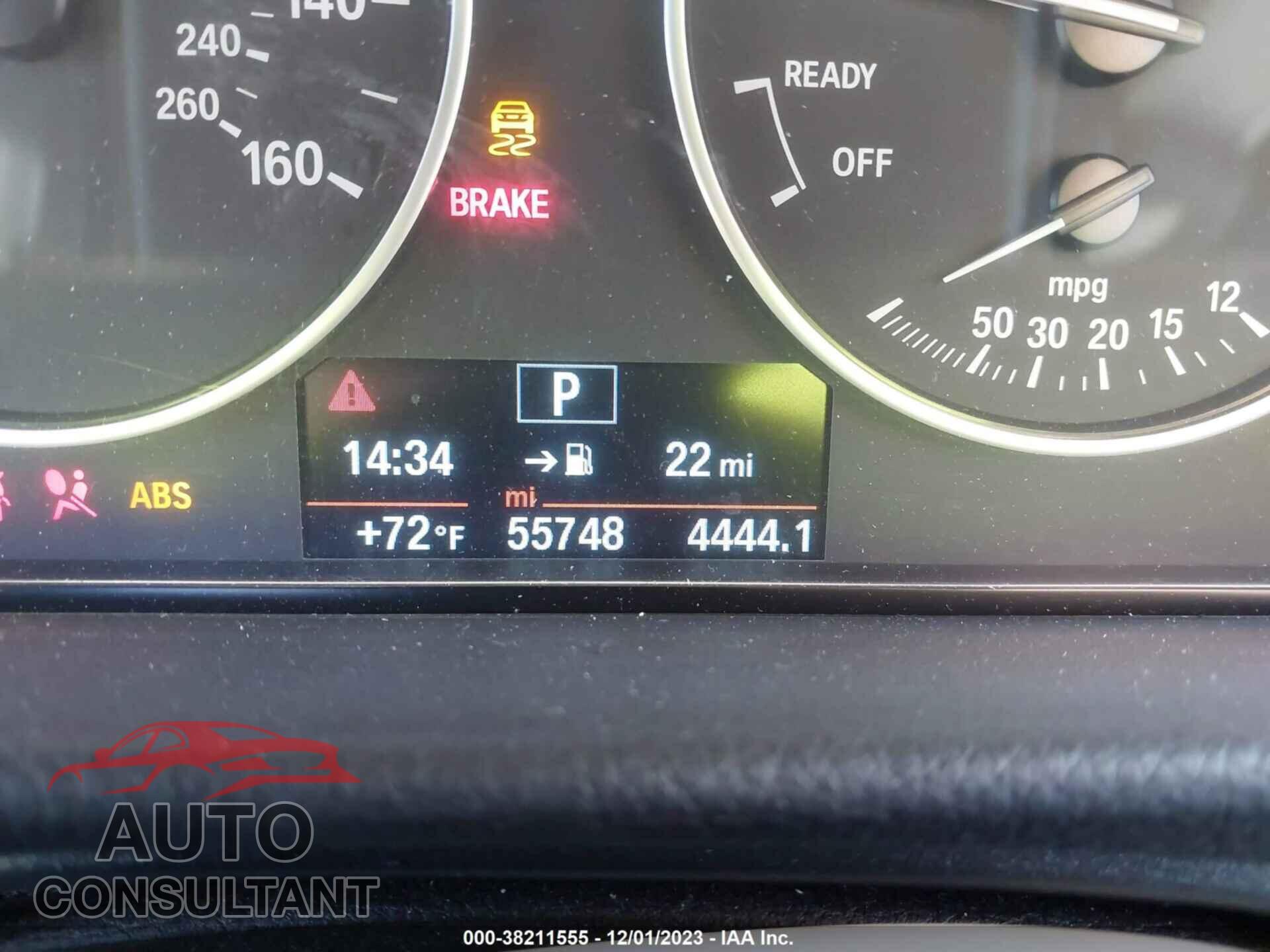 BMW 320I 2016 - WBA8E1G56GNU11229