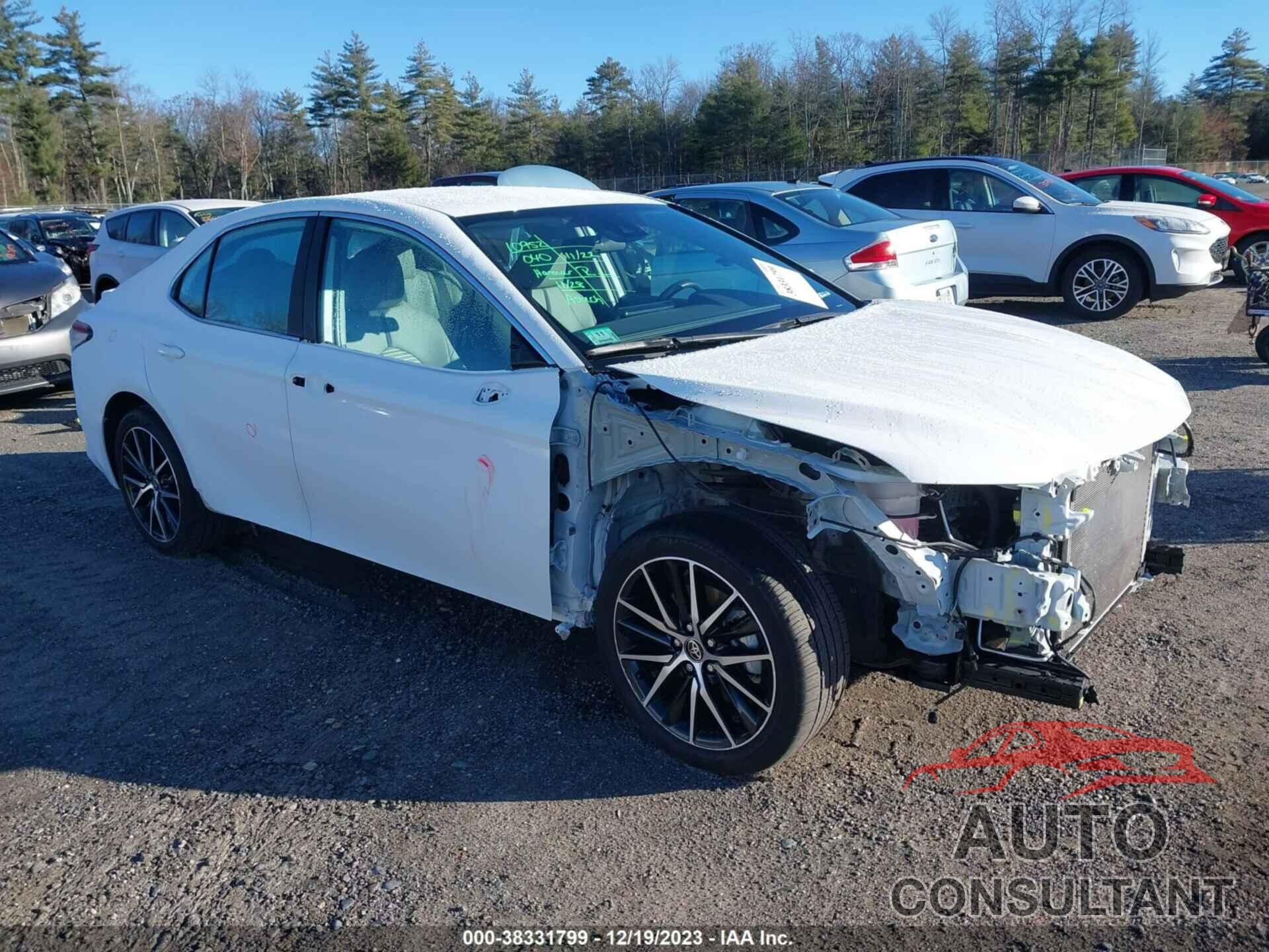 TOYOTA CAMRY 2023 - 4T1G11BK1PU086160
