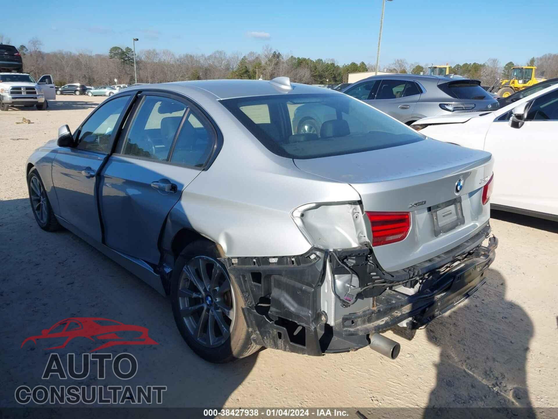 BMW 320I 2016 - WBA8E5G53GNU19943