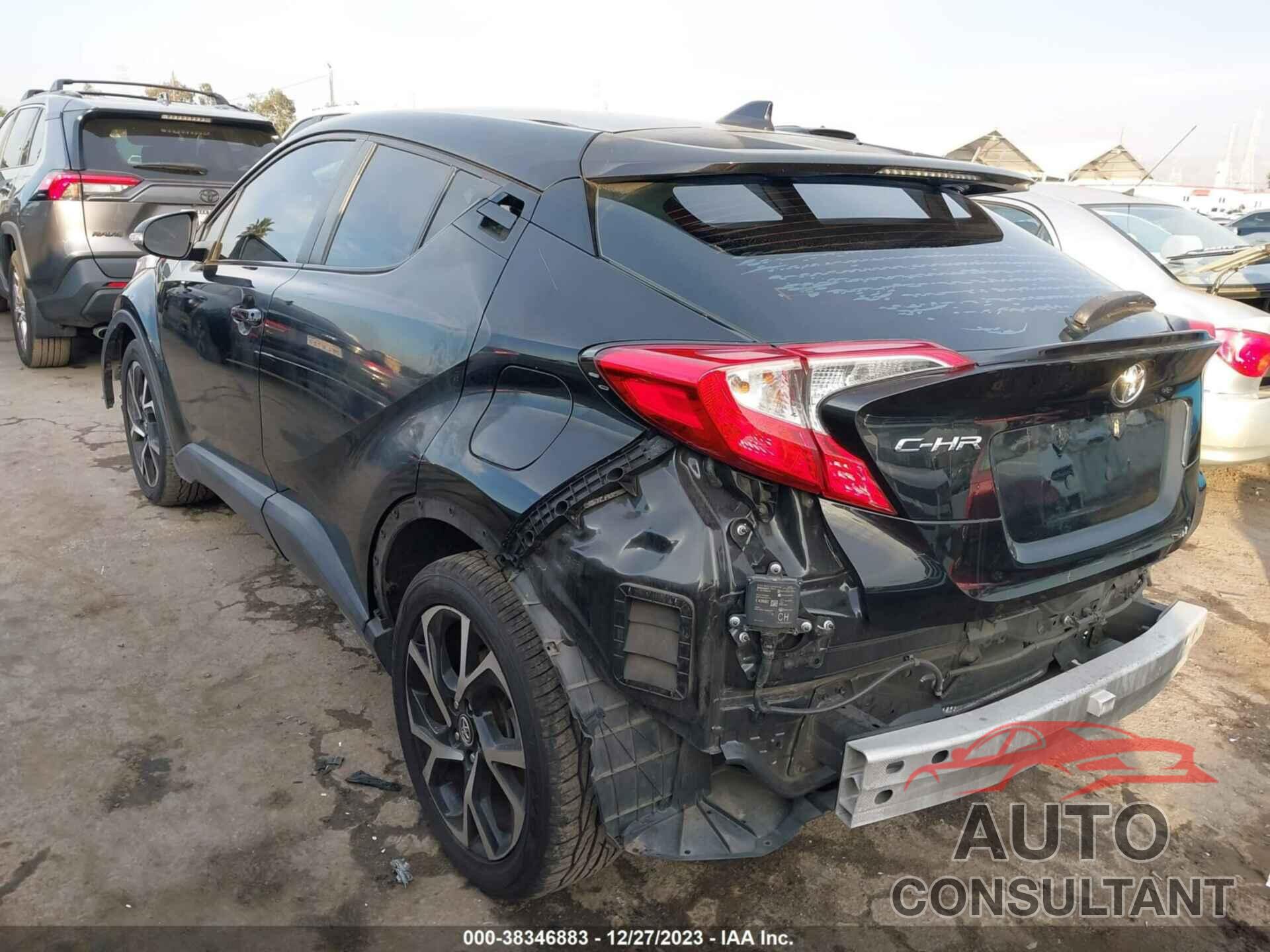 TOYOTA C-HR 2018 - NMTKHMBX7JR011562