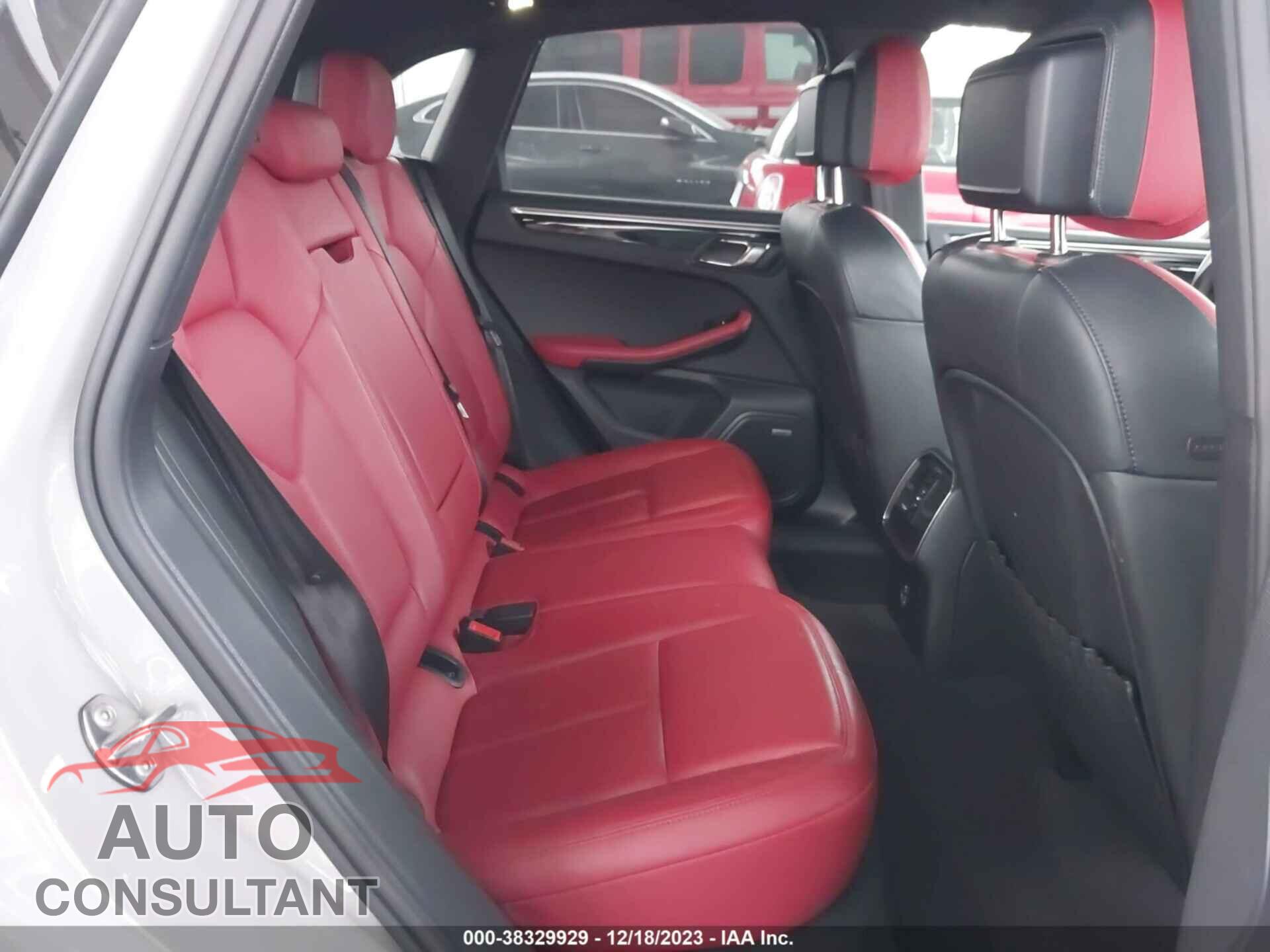 PORSCHE MACAN 2021 - WP1AB2A54MLB32556