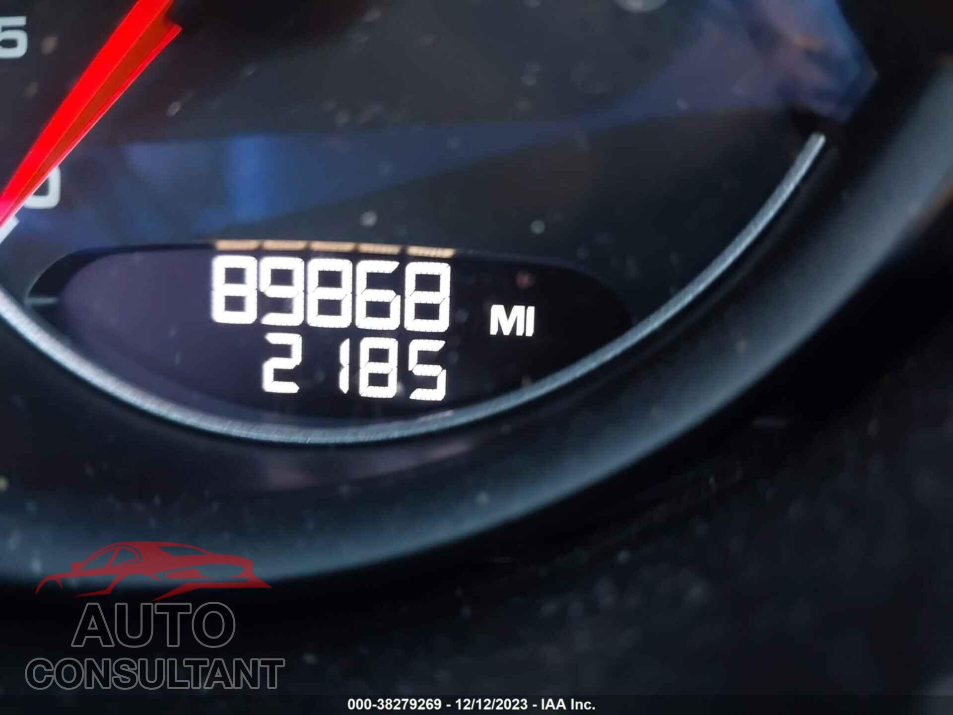 PORSCHE CAYENNE 2017 - WP1AA2A26HKA91142