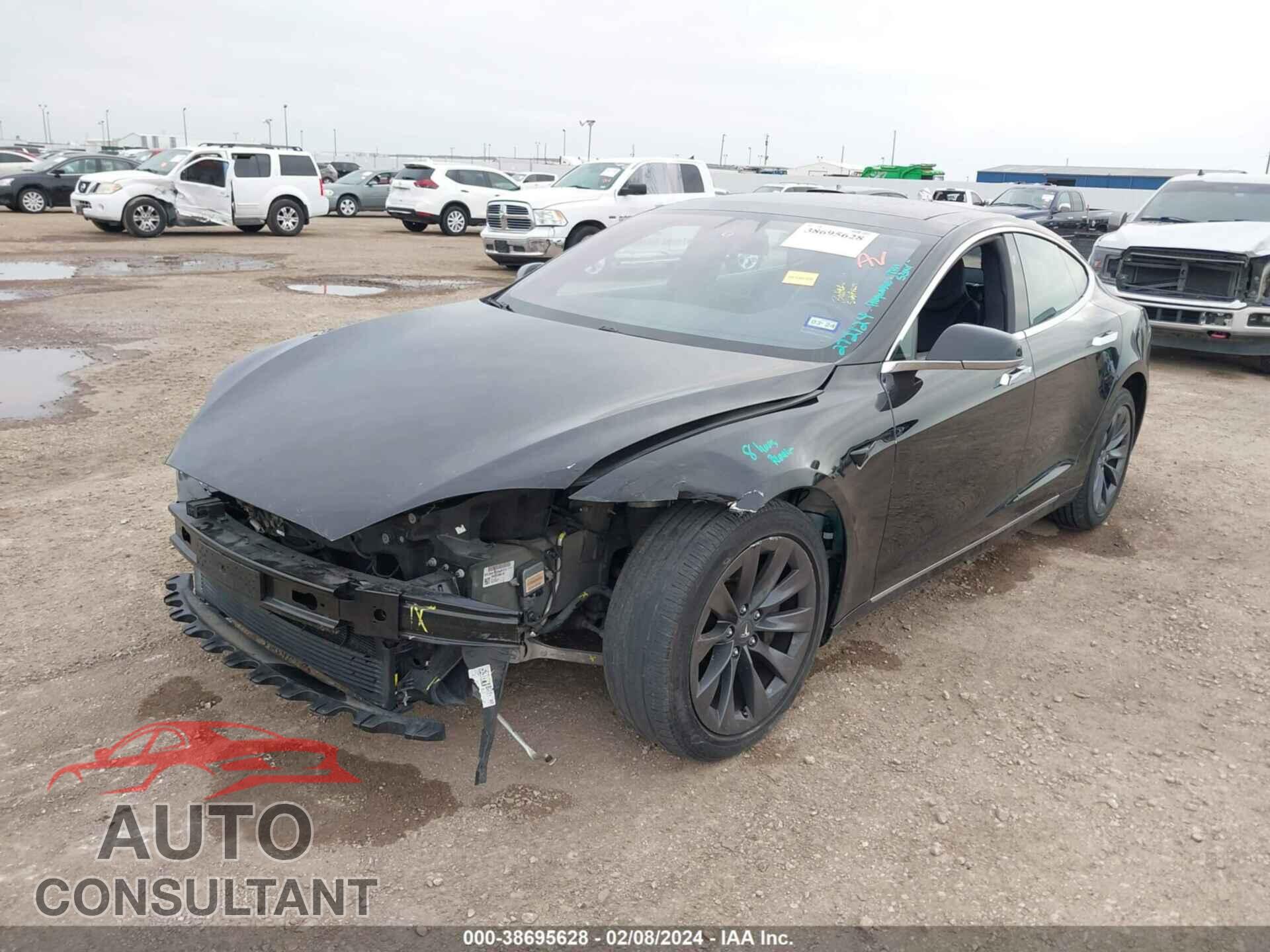 TESLA MODEL S 2018 - 5YJSA1E24JF272124