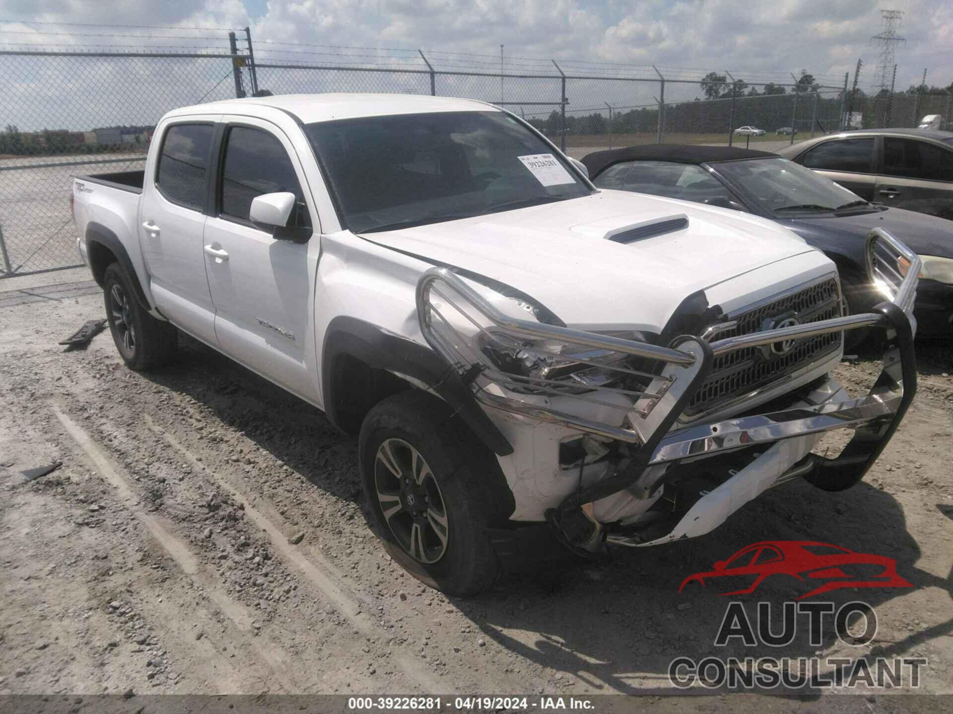 TOYOTA TACOMA 2017 - 5TFAZ5CN6HX026149