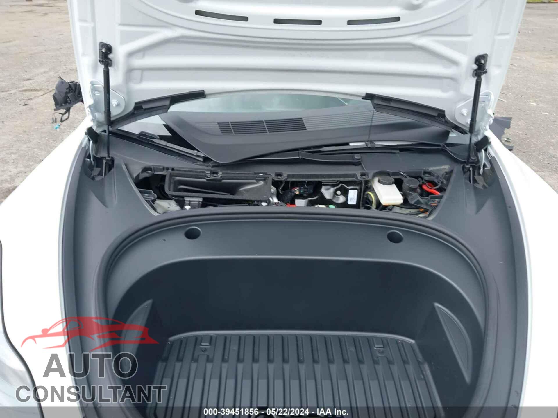 TESLA MODEL 3 2023 - LRW3E1EB5PC843888