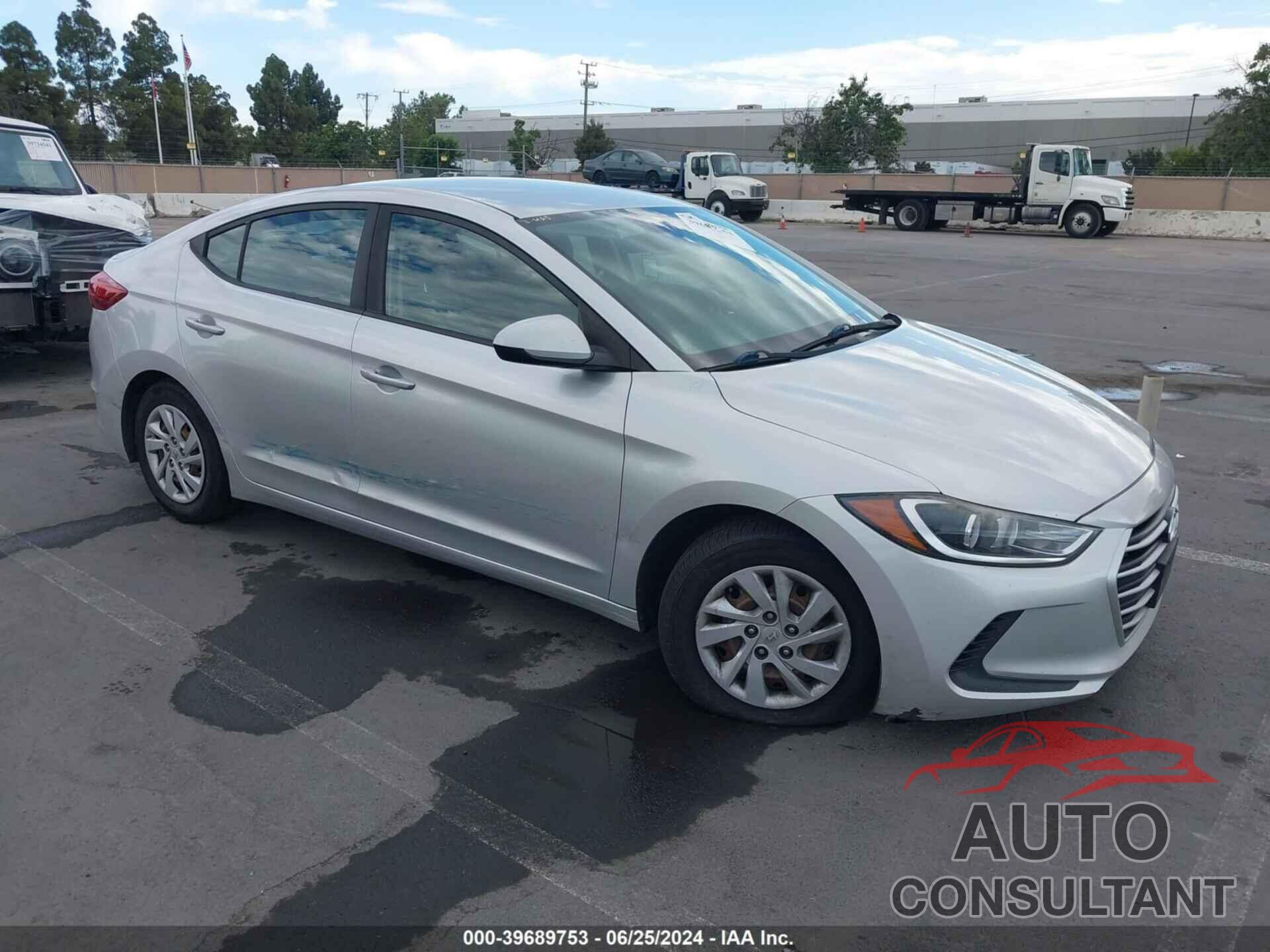 HYUNDAI ELANTRA 2018 - 5NPD74LF3JH227935
