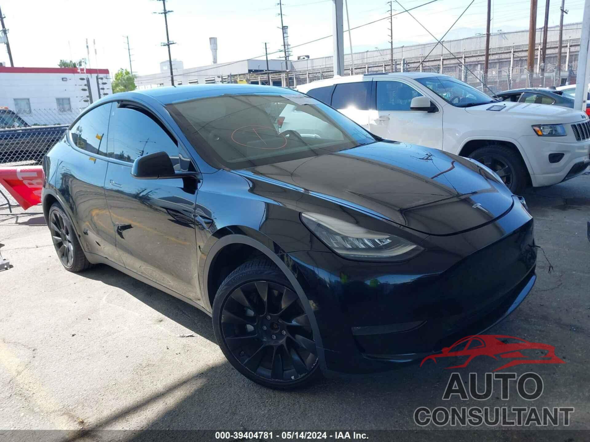 TESLA MODEL Y 2020 - 5YJYGDEE0LF013010