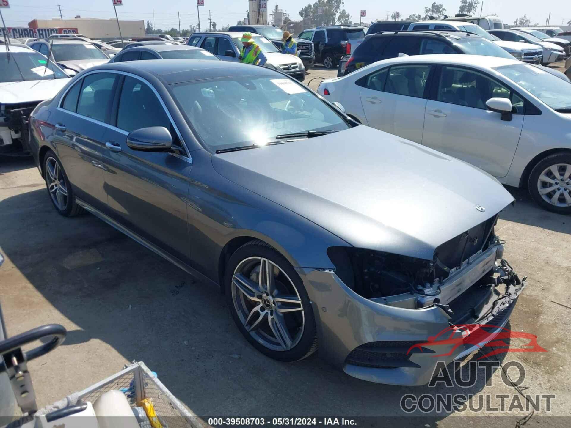 MERCEDES-BENZ E 300 2018 - WDDZF4JB1JA435141