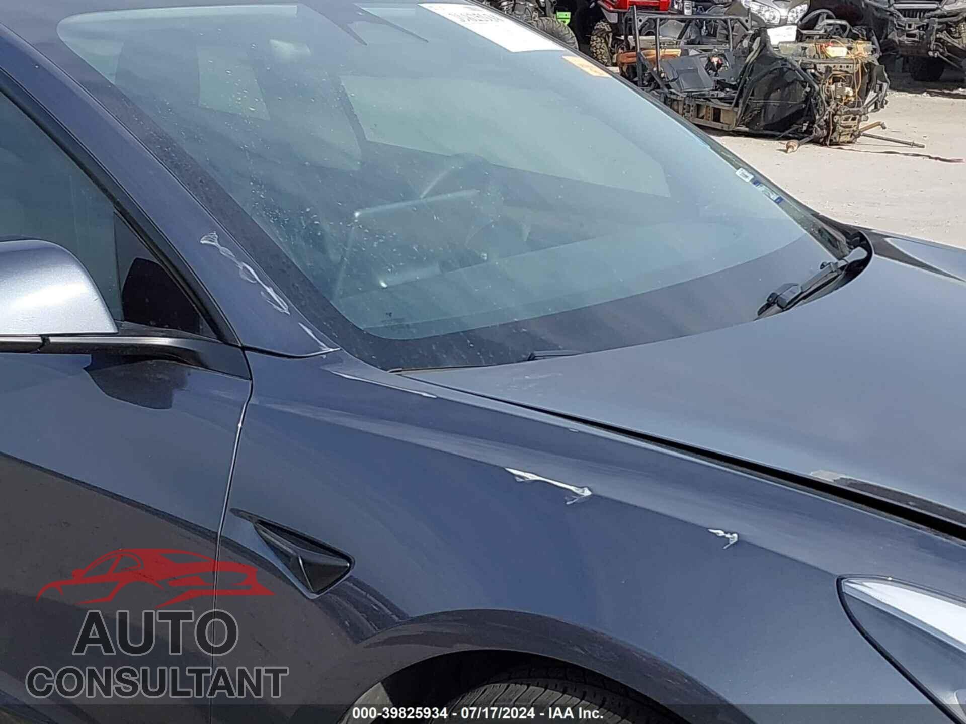 TESLA MODEL 3 2022 - 5YJ3E1EA2NF241122