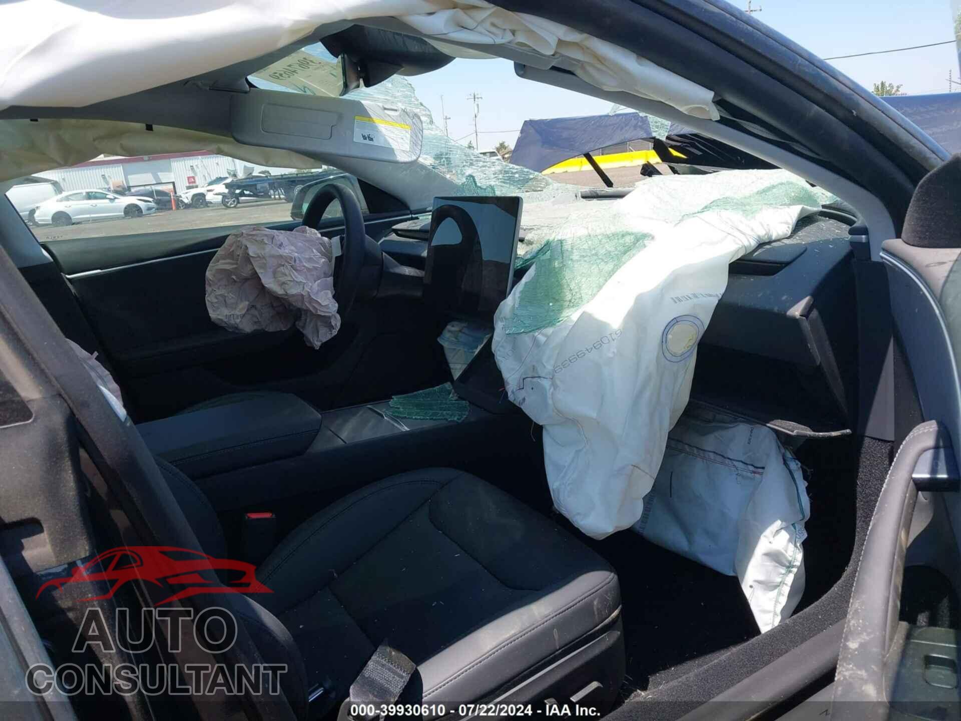 TESLA MODEL 3 2024 - 5YJ3E1EB6RF736129
