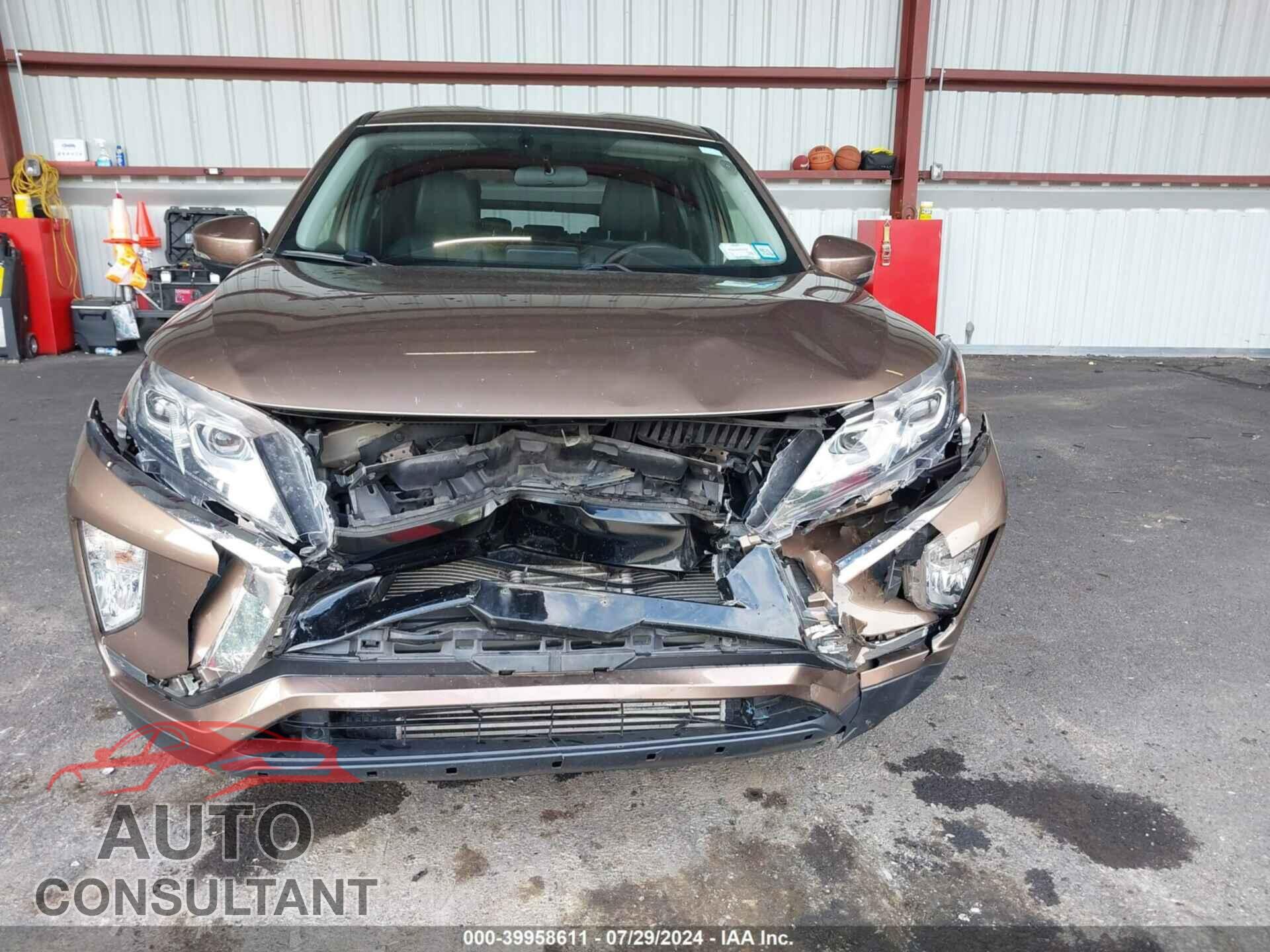 MITSUBISHI ECLIPSE CROSS 2018 - JA4AT5AA8JZ039412