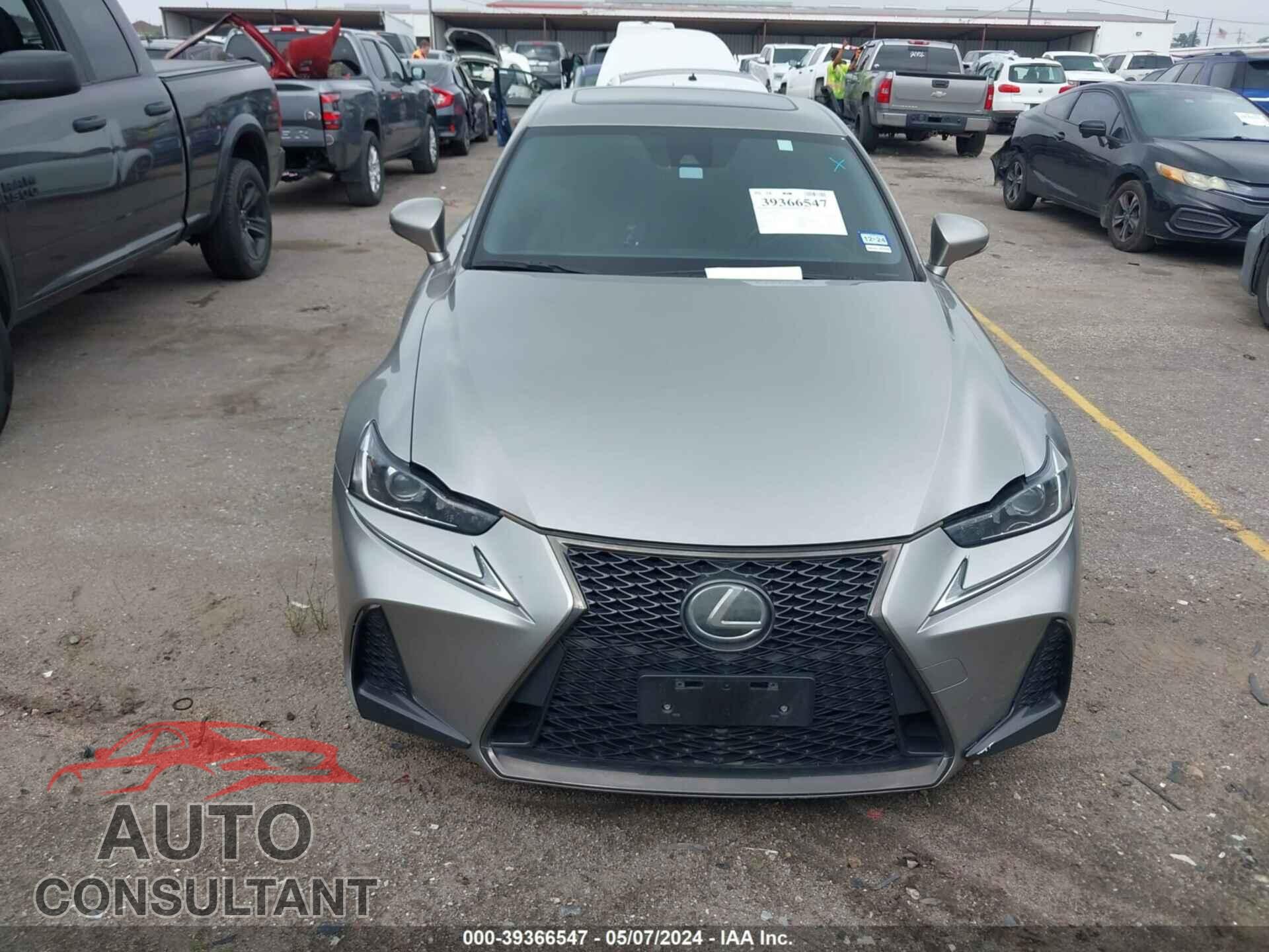 LEXUS IS 2017 - JTHBA1D27H5061415