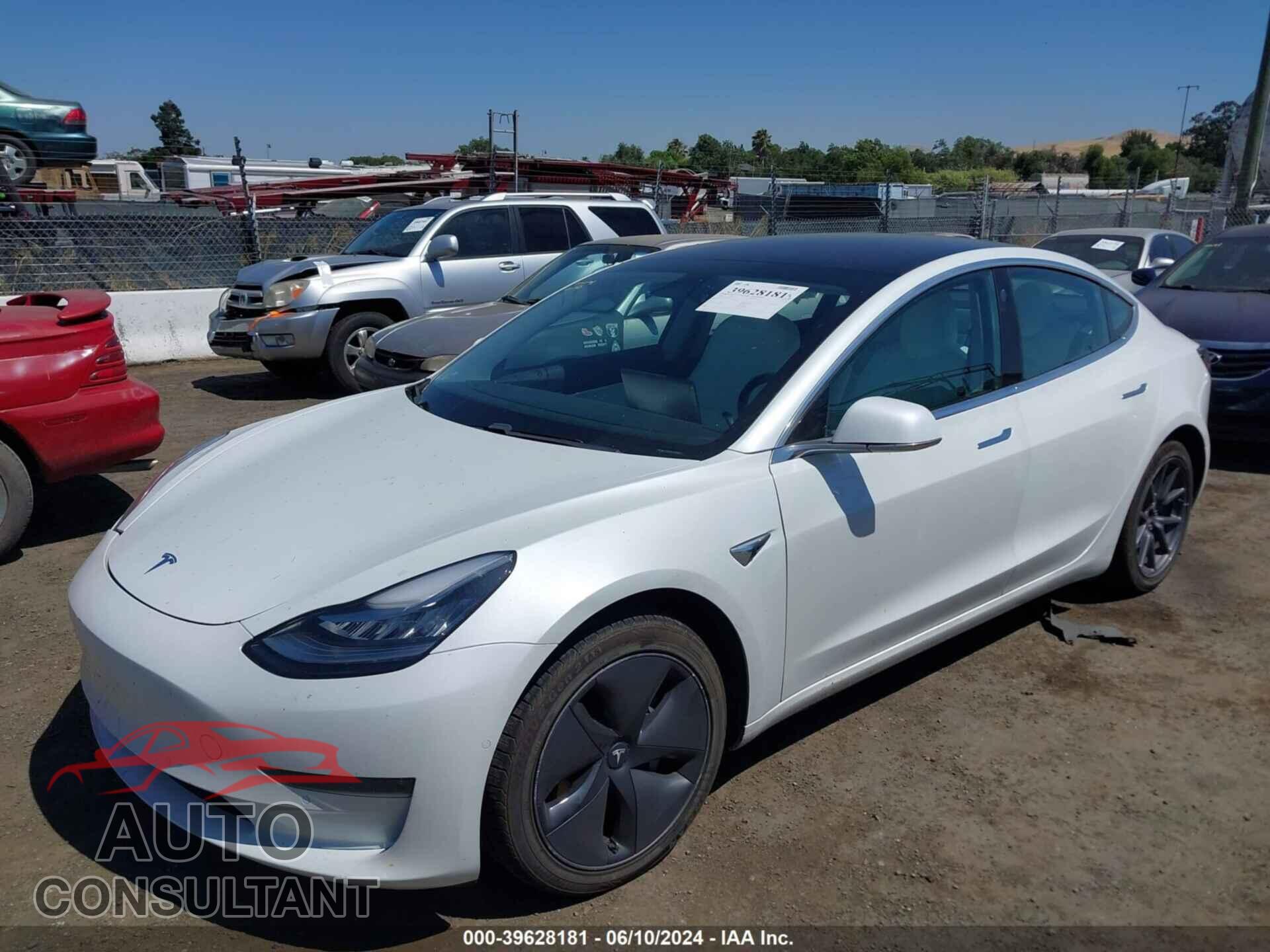 TESLA MODEL 3 2018 - 5YJ3E1EB0JF135660