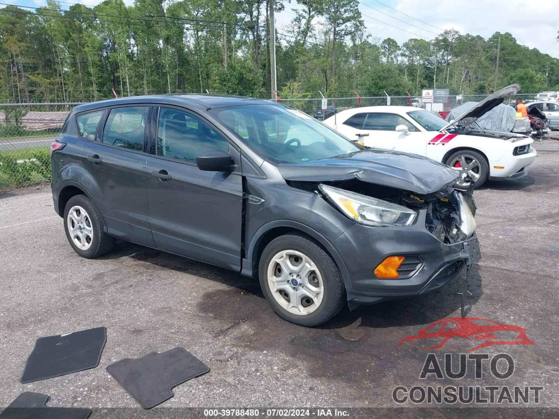 FORD ESCAPE 2017 - 1FMCU0F74HUE02481