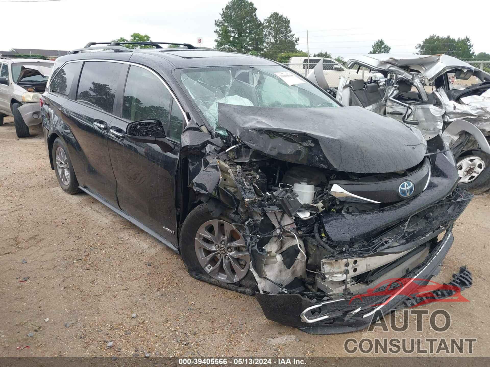 TOYOTA SIENNA 2021 - 5TDYRKEC5MS055618