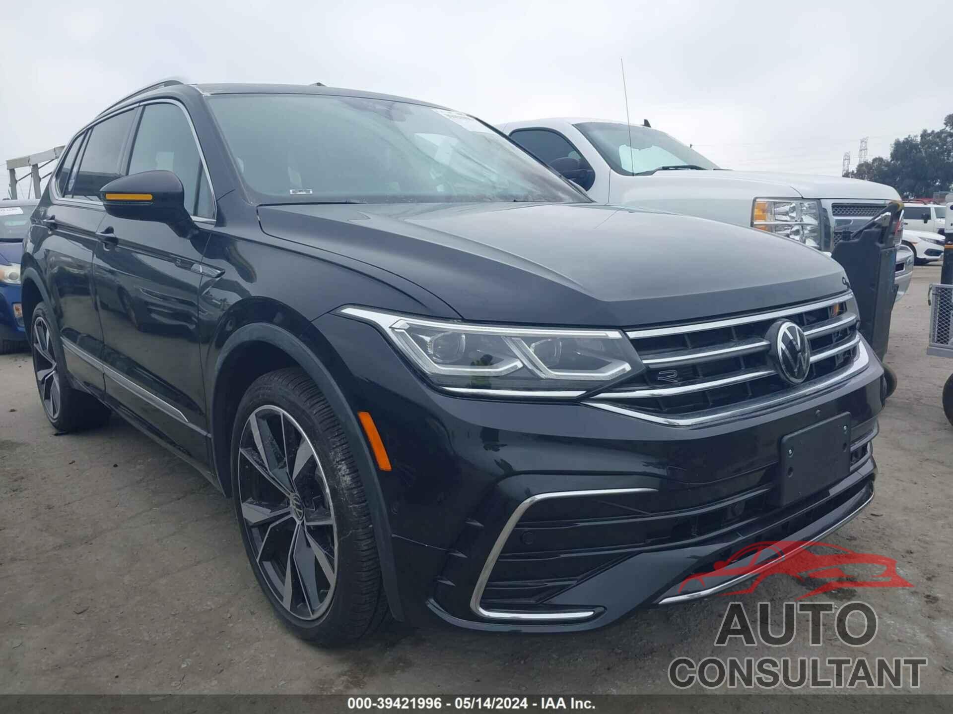 VOLKSWAGEN TIGUAN 2022 - 3VV4B7AX2NM121098