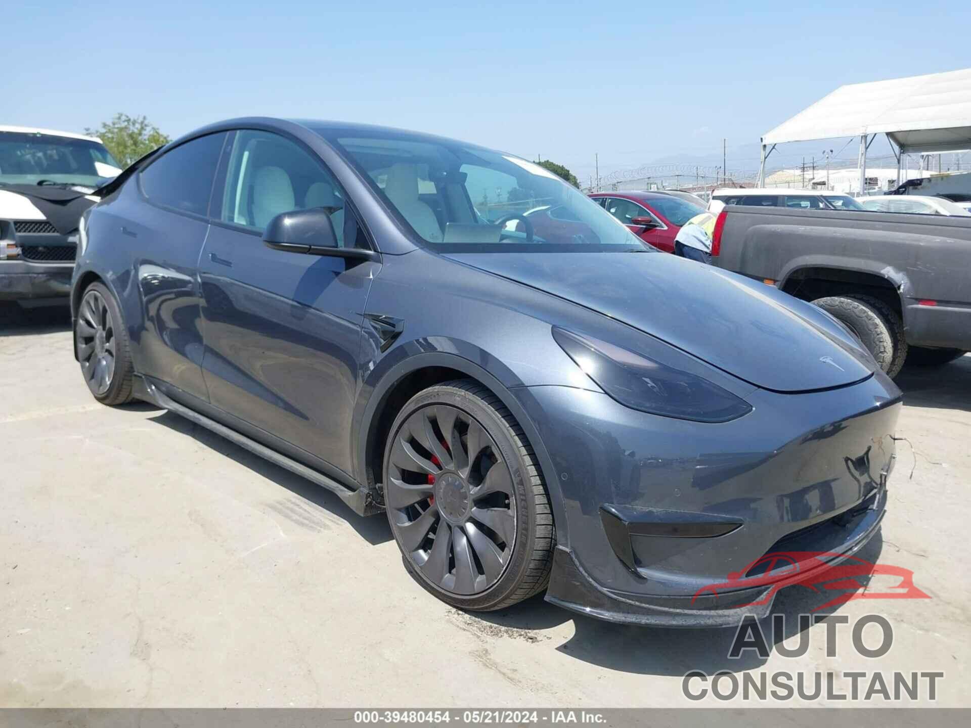 TESLA MODEL Y 2022 - 7SAYGDEF0NF560132