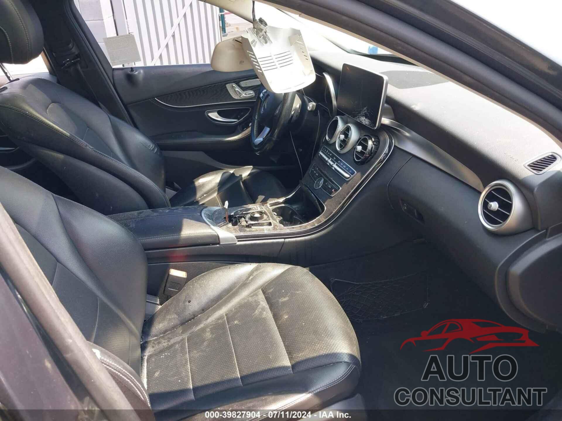 MERCEDES-BENZ C 300 2016 - 55SWF4JB8GU130537
