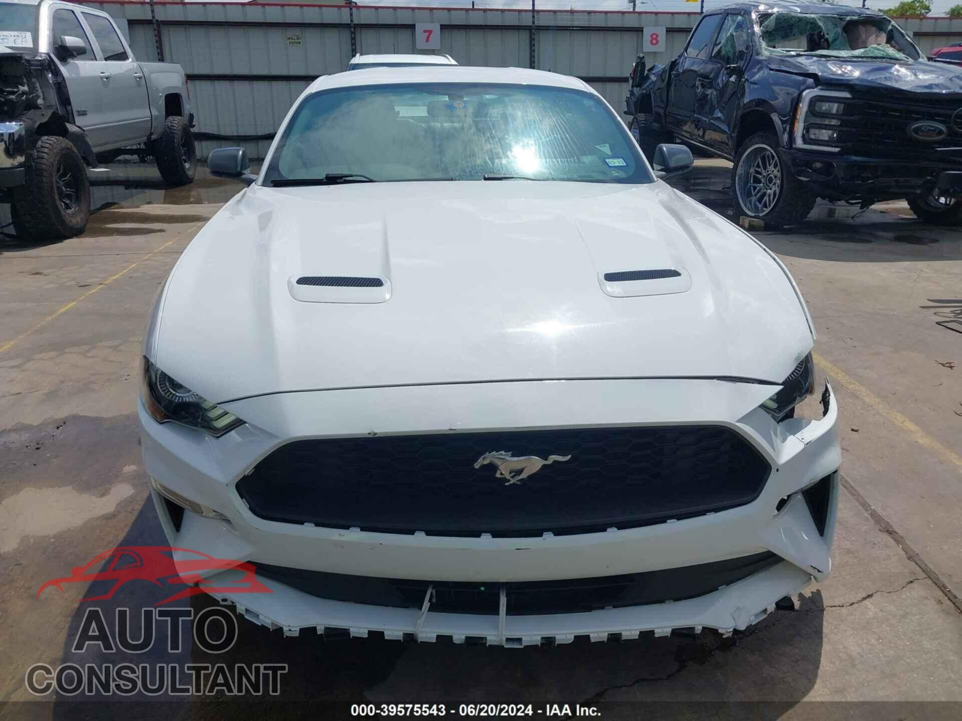 FORD MUSTANG 2018 - 1FA6P8TH8J5115588
