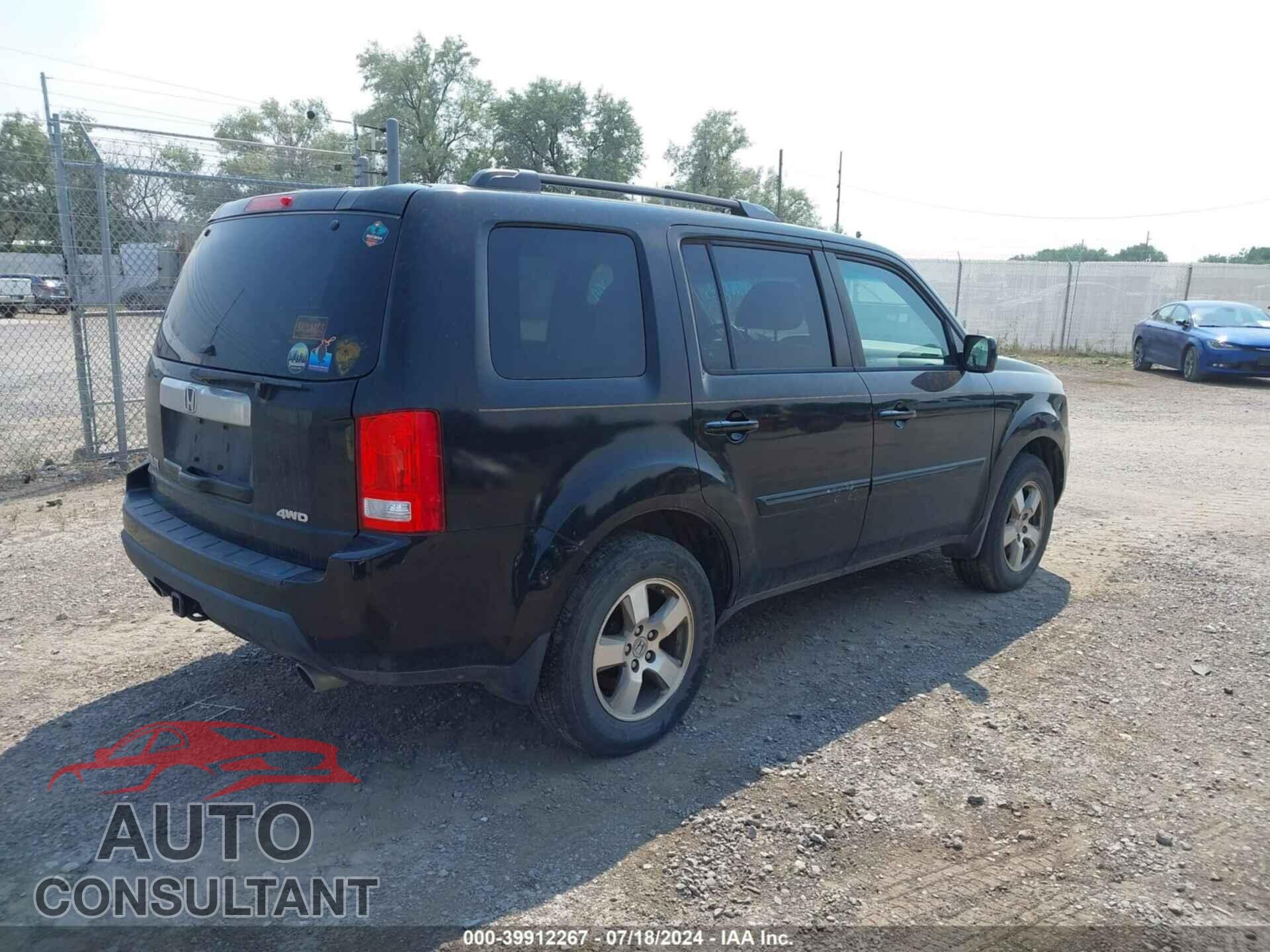 HONDA PILOT 2011 - 5FNYF4H65BB062421