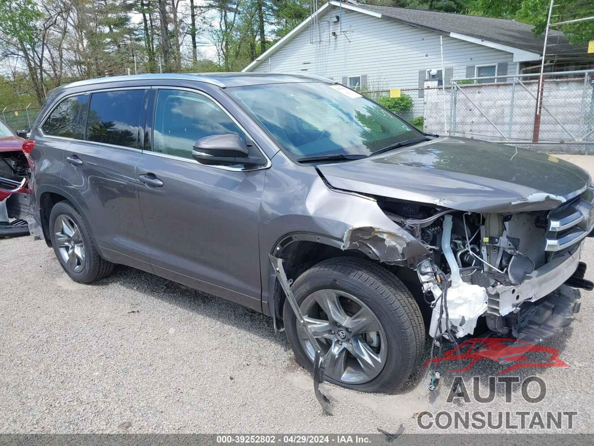 TOYOTA HIGHLANDER 2018 - 5TDDZRFH8JS855066