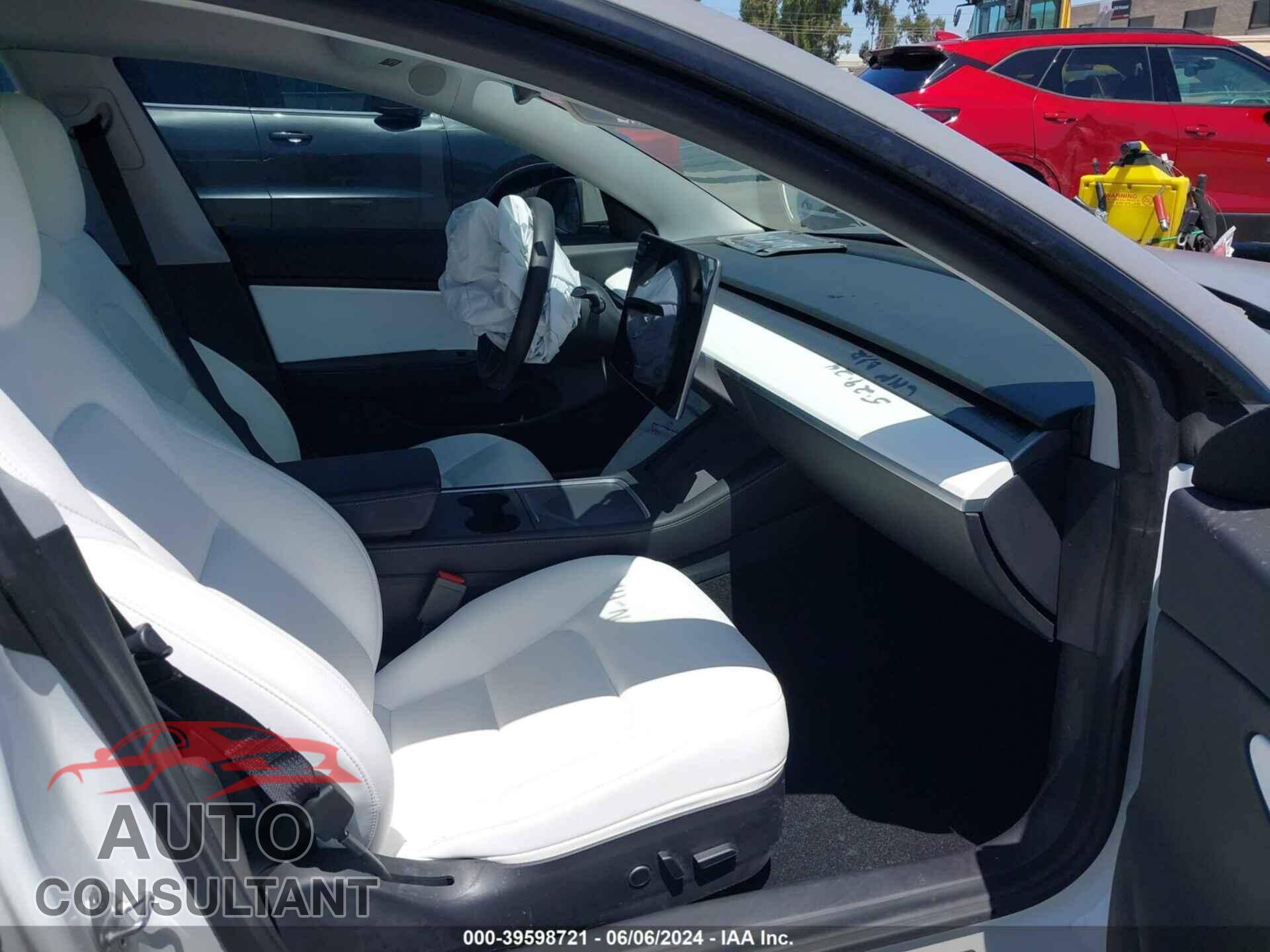 TESLA MODEL 3 2021 - 5YJ3E1EC2MF936331