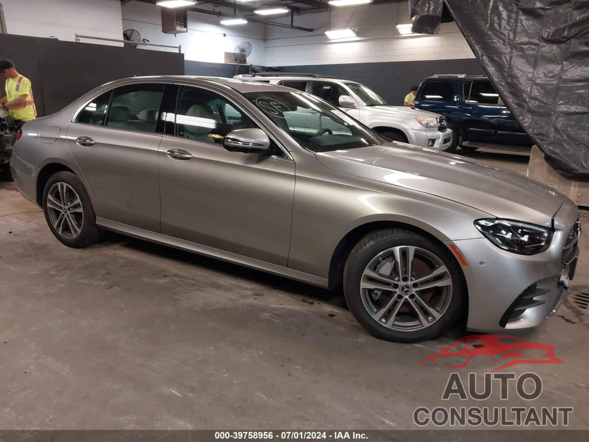 MERCEDES-BENZ E 350 2023 - W1KZF8EB4PB169036
