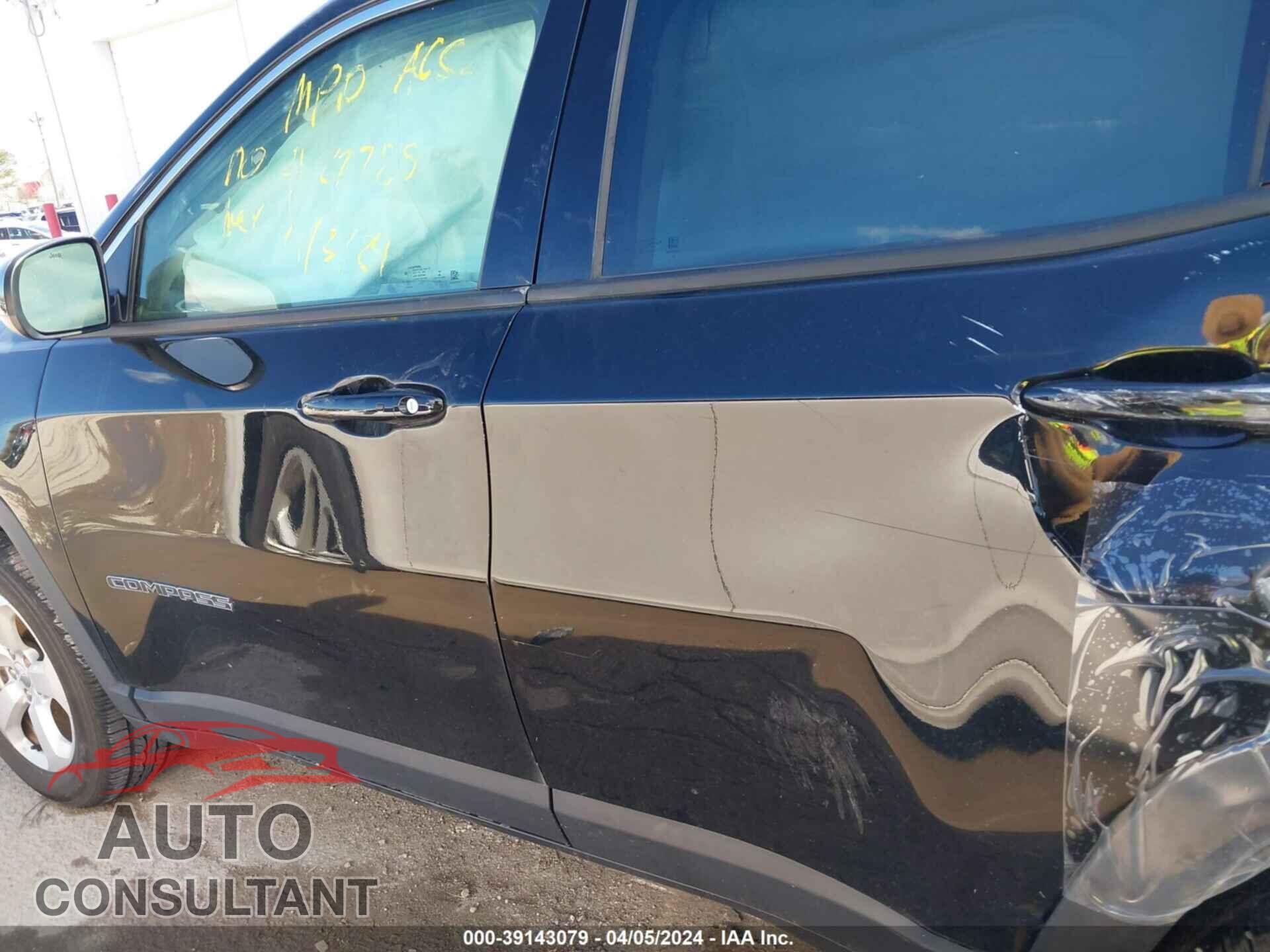 JEEP COMPASS 2018 - 3C4NJDBB1JT401246