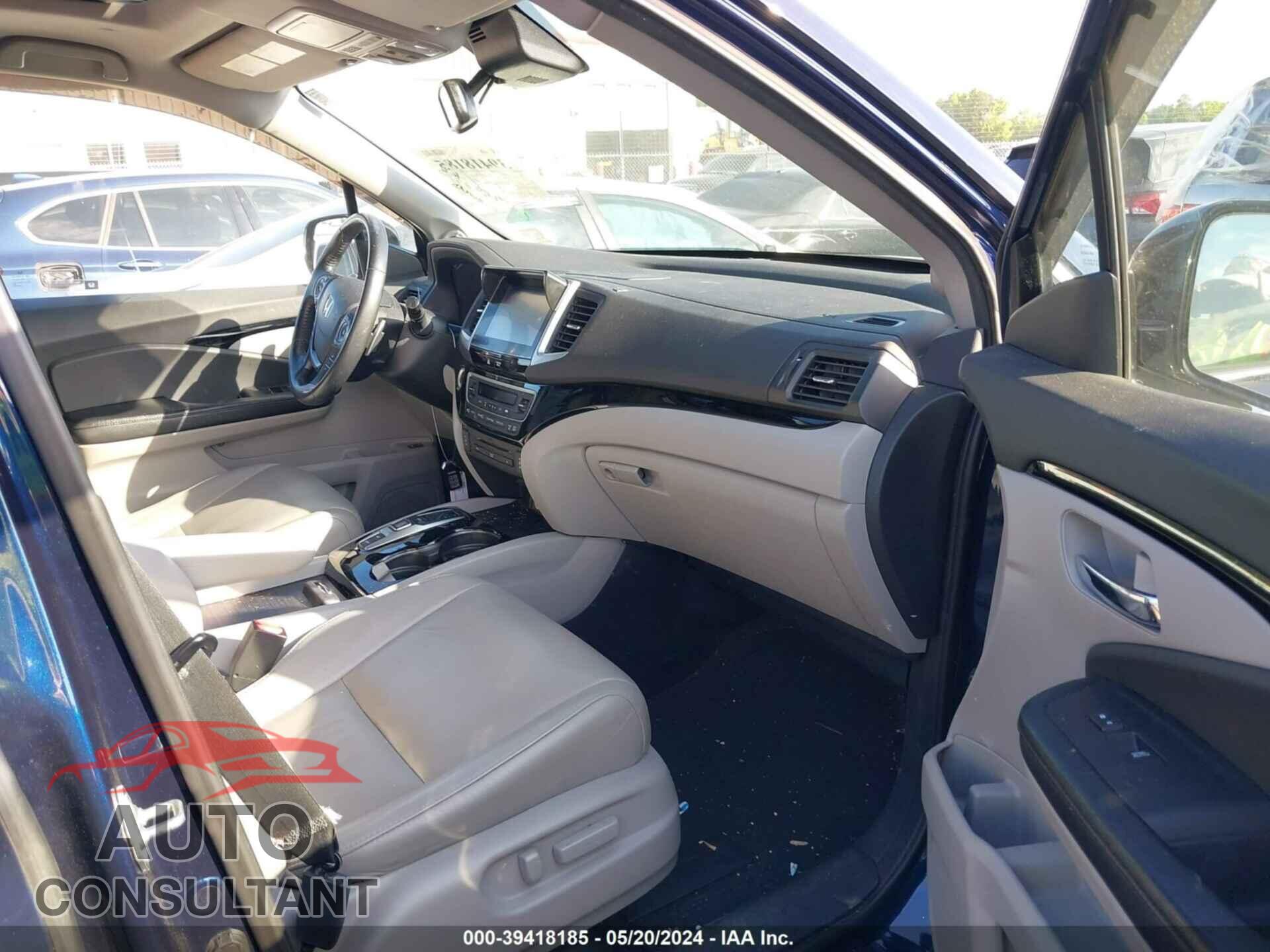 HONDA PILOT 2016 - 5FNYF6H95GB118824