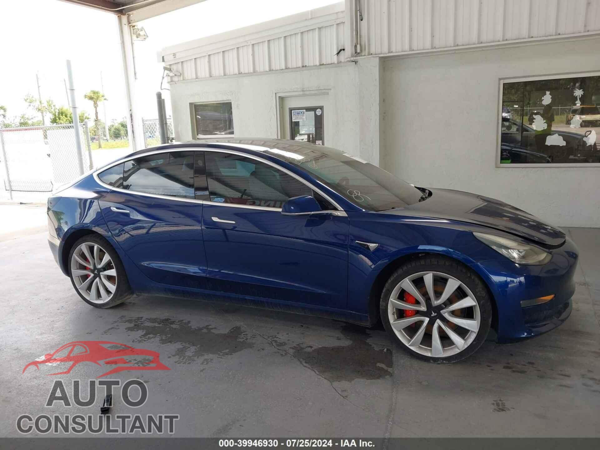 TESLA MODEL 3 2019 - 5YJ3E1EB6KF454952