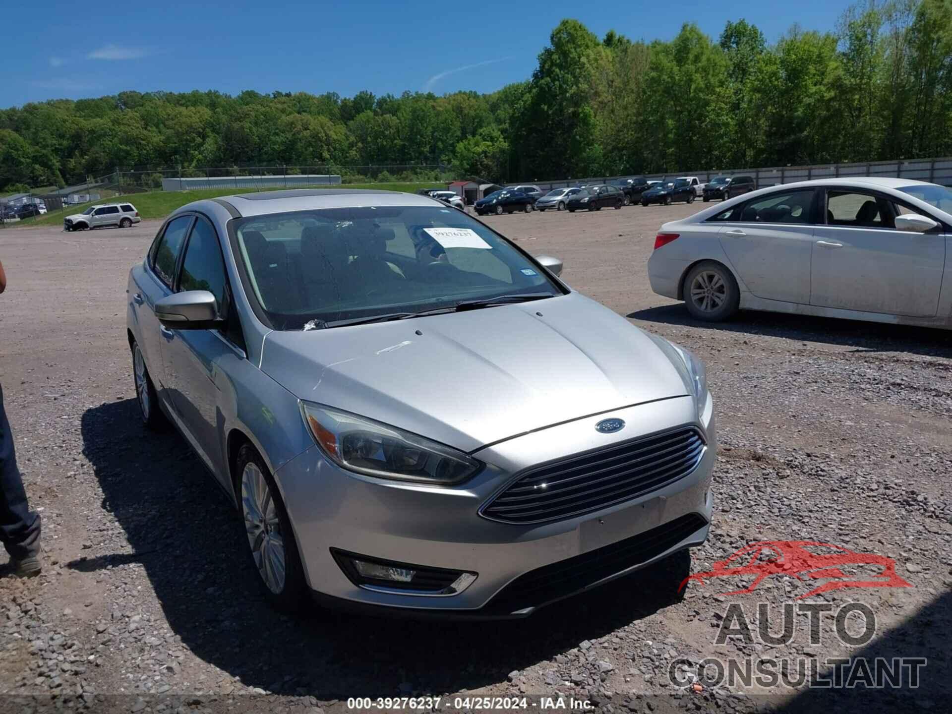 FORD FOCUS 2018 - 1FADP3J25JL323559