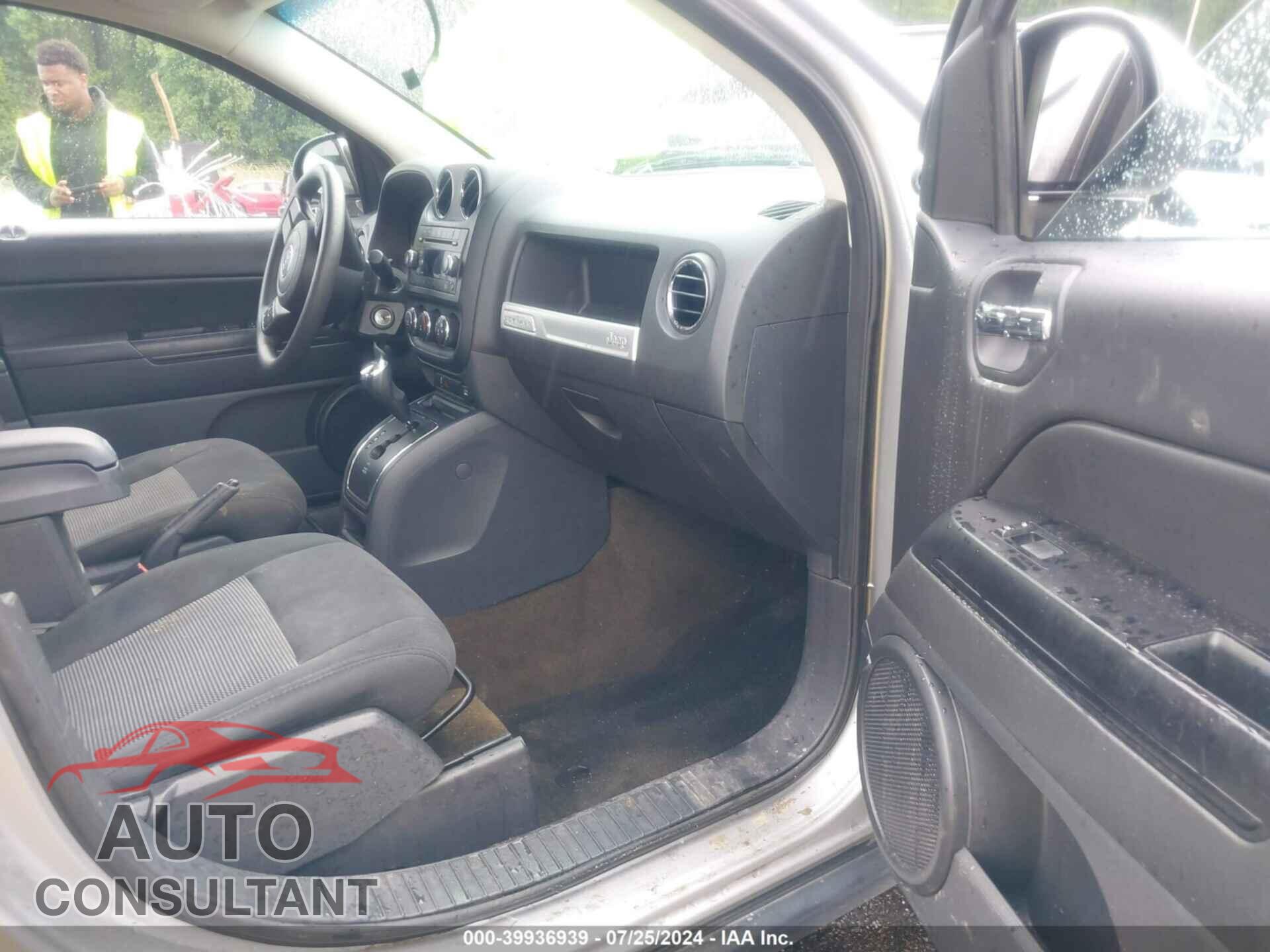 JEEP COMPASS 2016 - 1C4NJDBB3GD770575