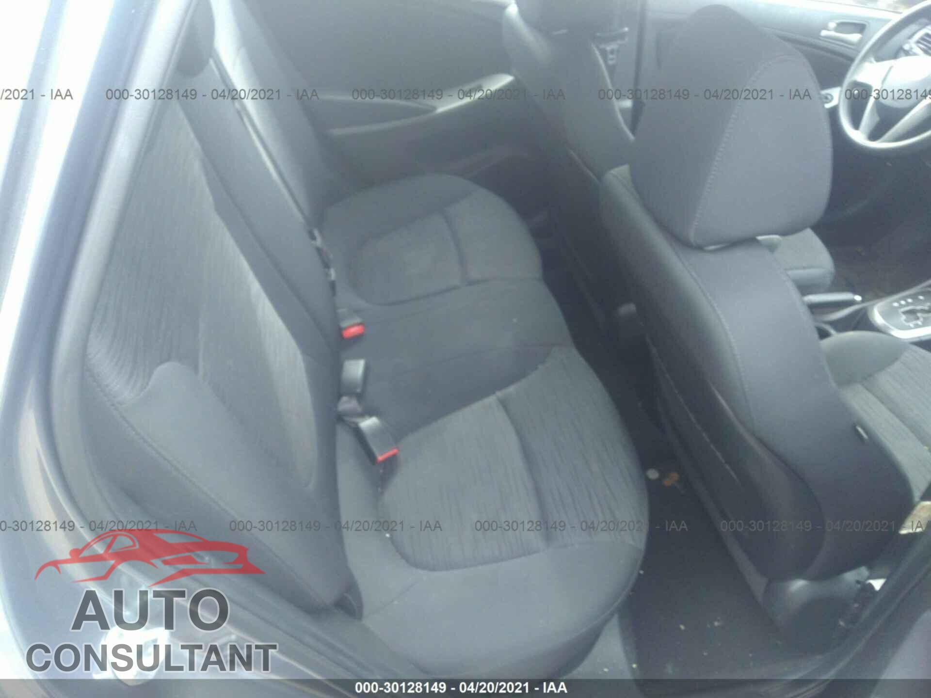 HYUNDAI ACCENT 2017 - KMHCT5AE2HU307424