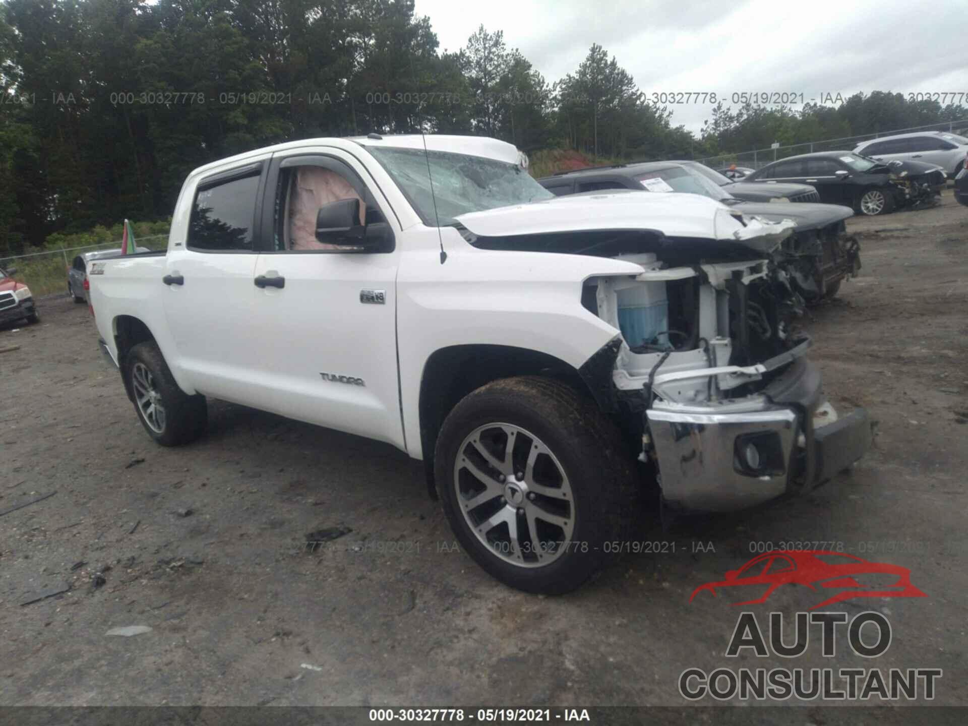 TOYOTA TUNDRA 4WD 2018 - 5TFDW5F1XJX678356