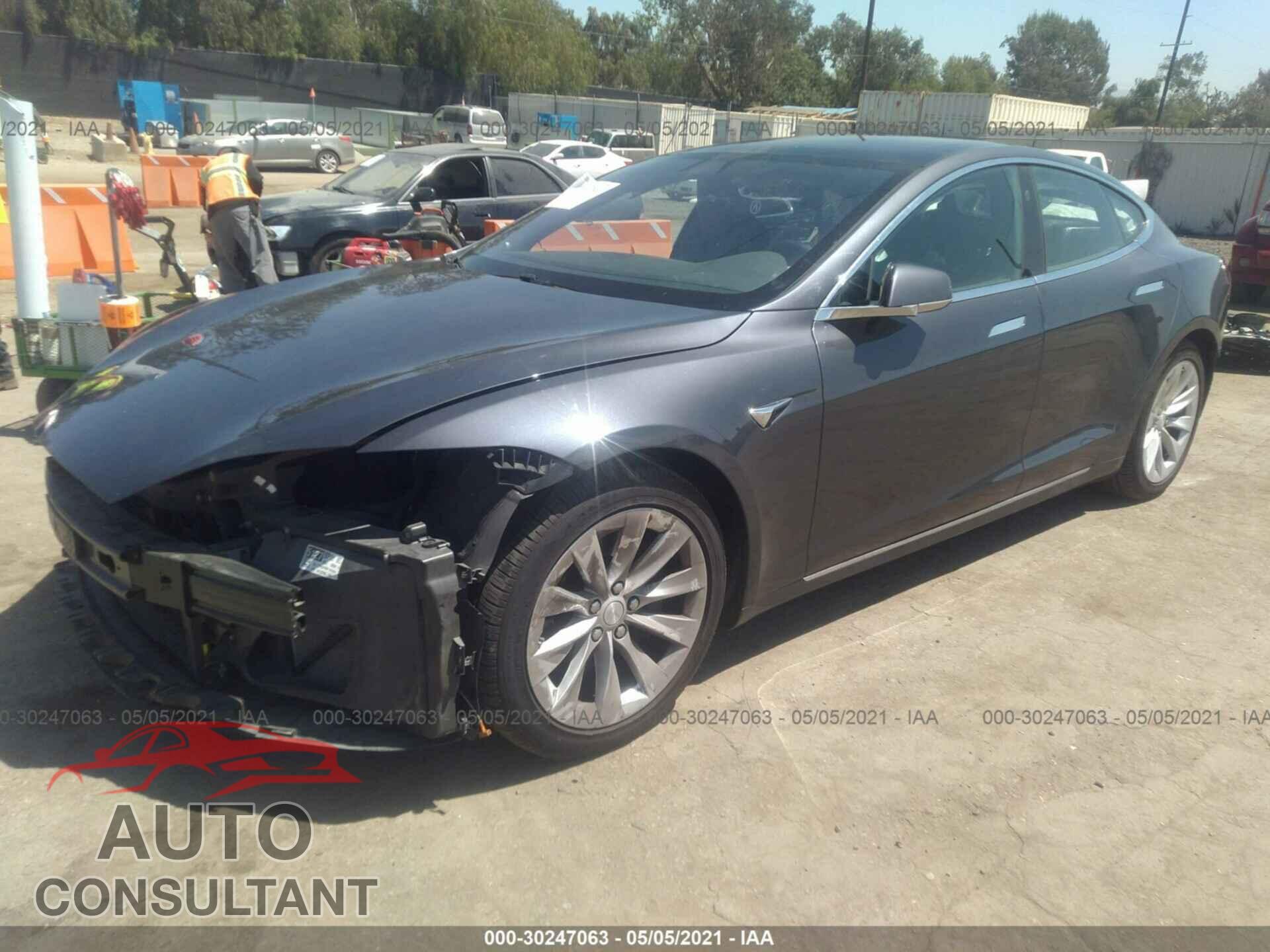 TESLA MODEL S 2018 - 5YJSA1E27JF282727