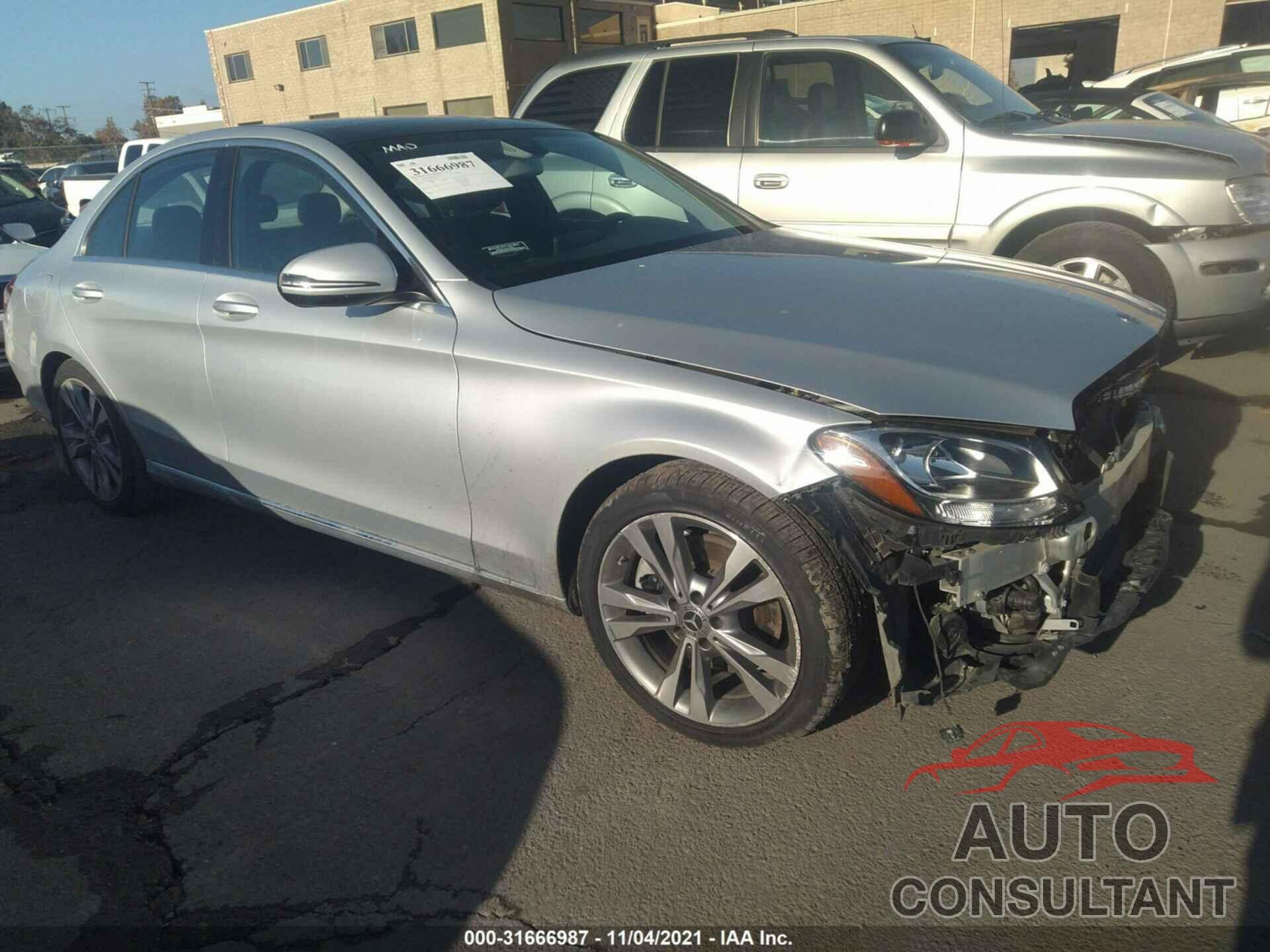 MERCEDES-BENZ C-CLASS 2018 - 55SWF4JB5JU236824