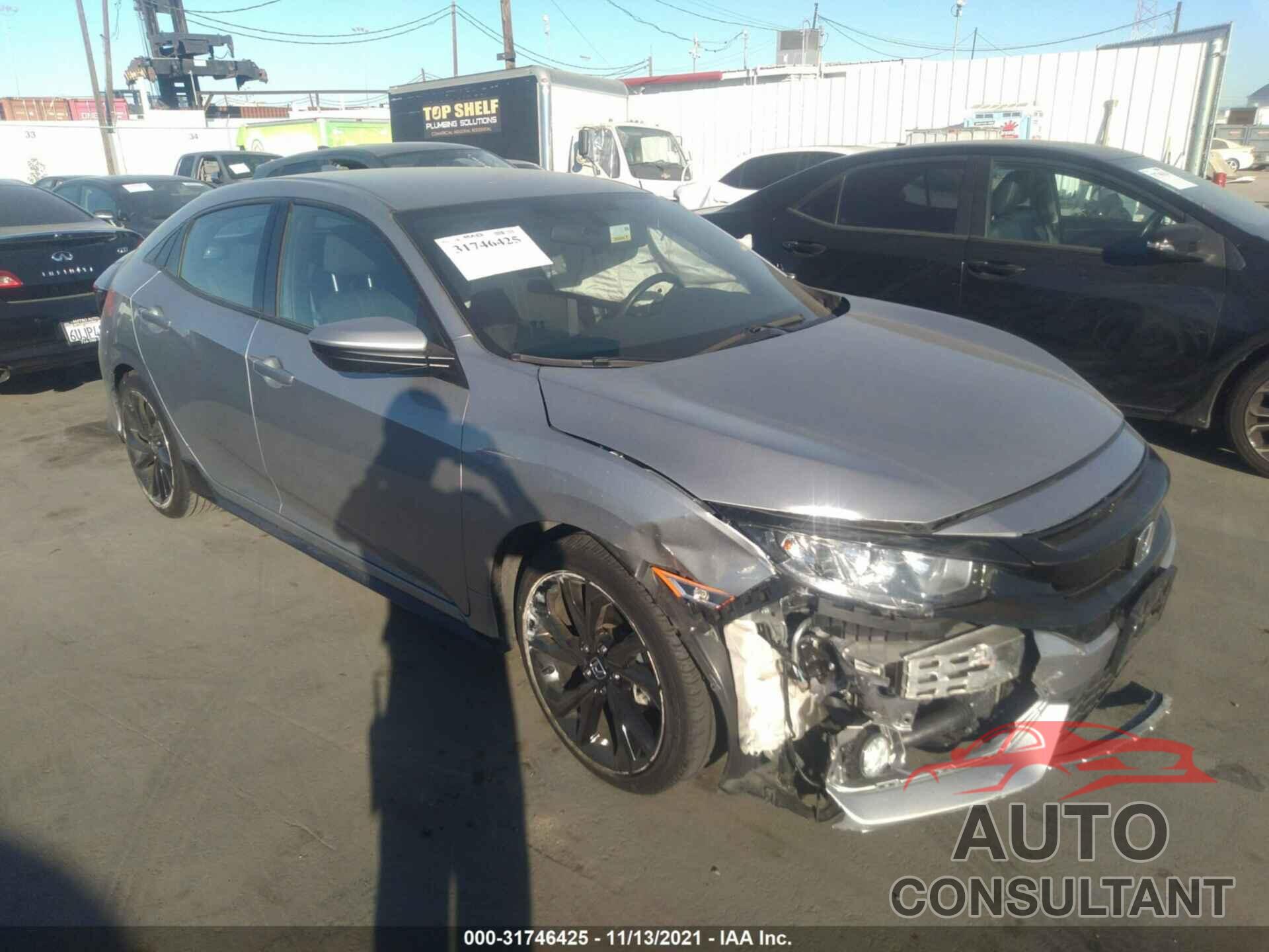 HONDA CIVIC HATCHBACK 2018 - SHHFK7H48JU428355
