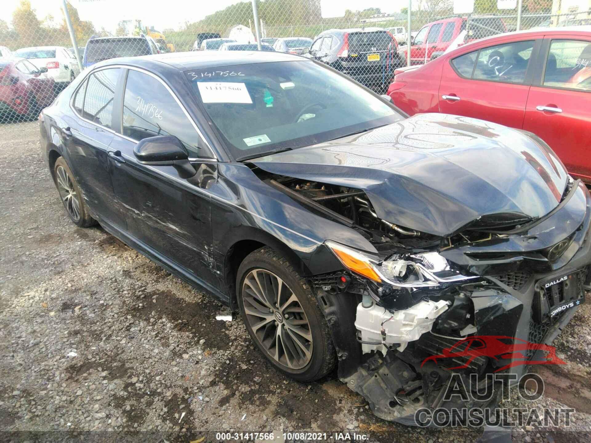 TOYOTA CAMRY 2018 - 4T1B11HK4JU571983