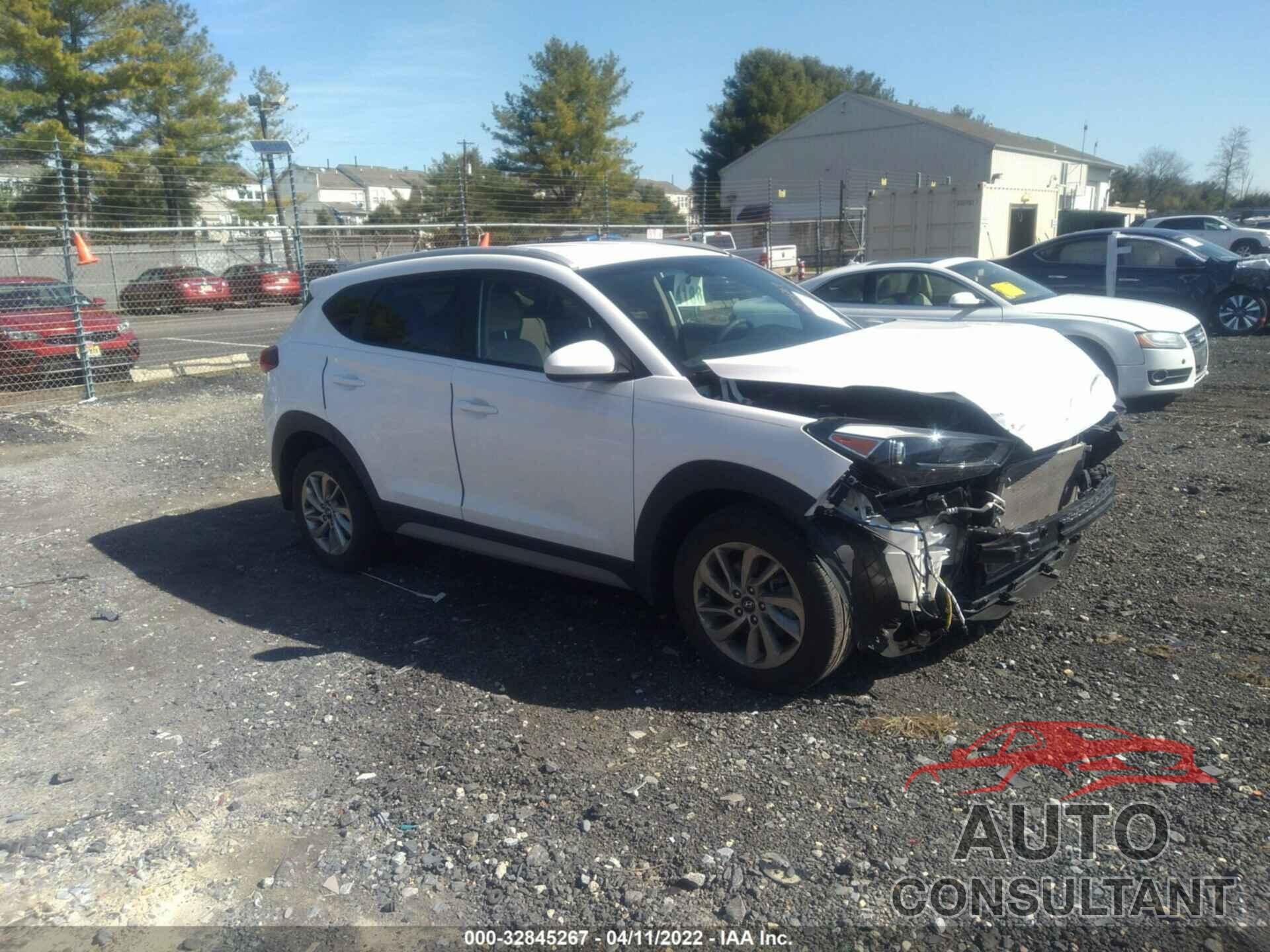 HYUNDAI TUCSON 2018 - KM8J33A45JU708684