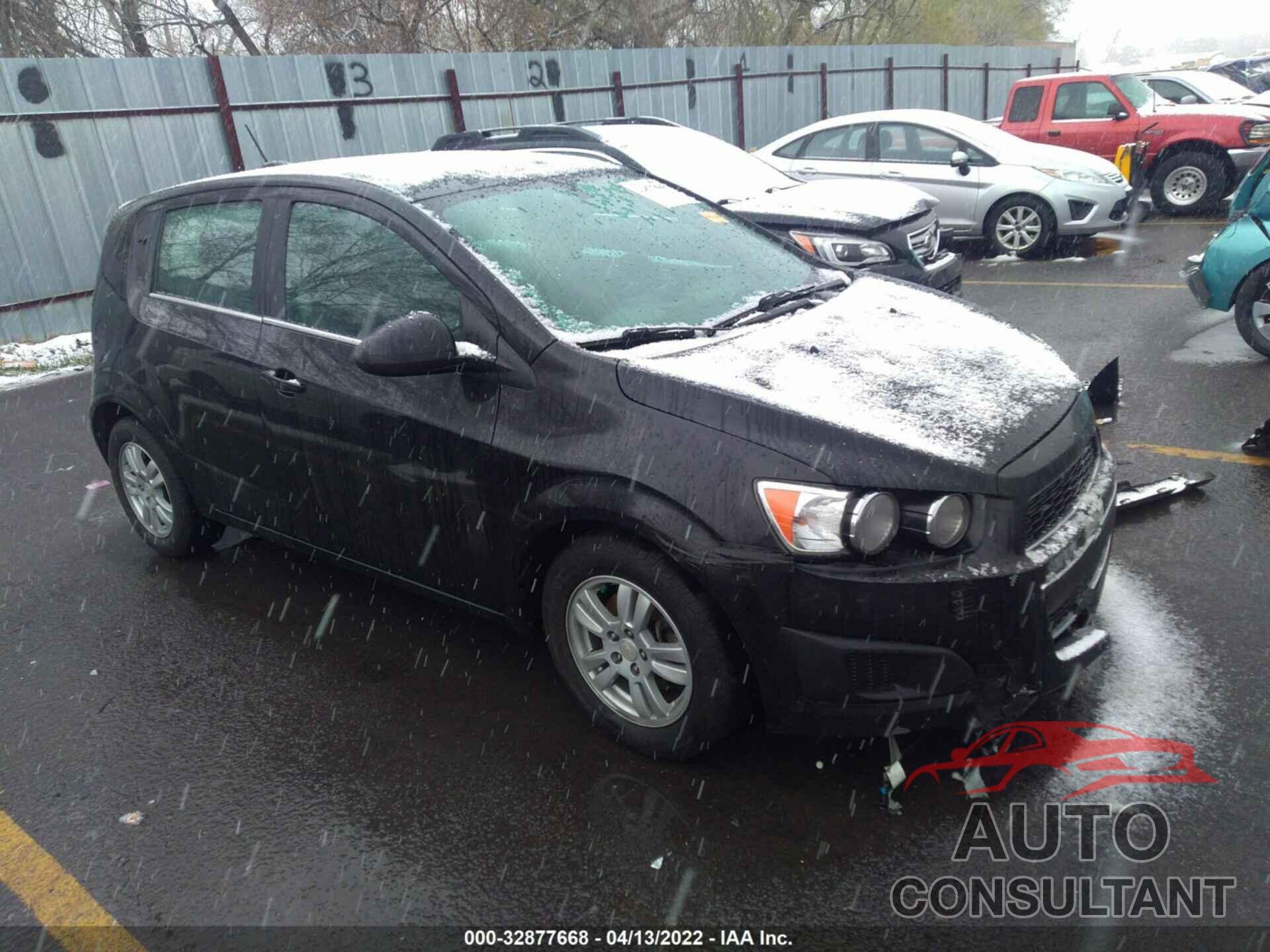 CHEVROLET SONIC 2016 - 1G1JC6SH0G4169139