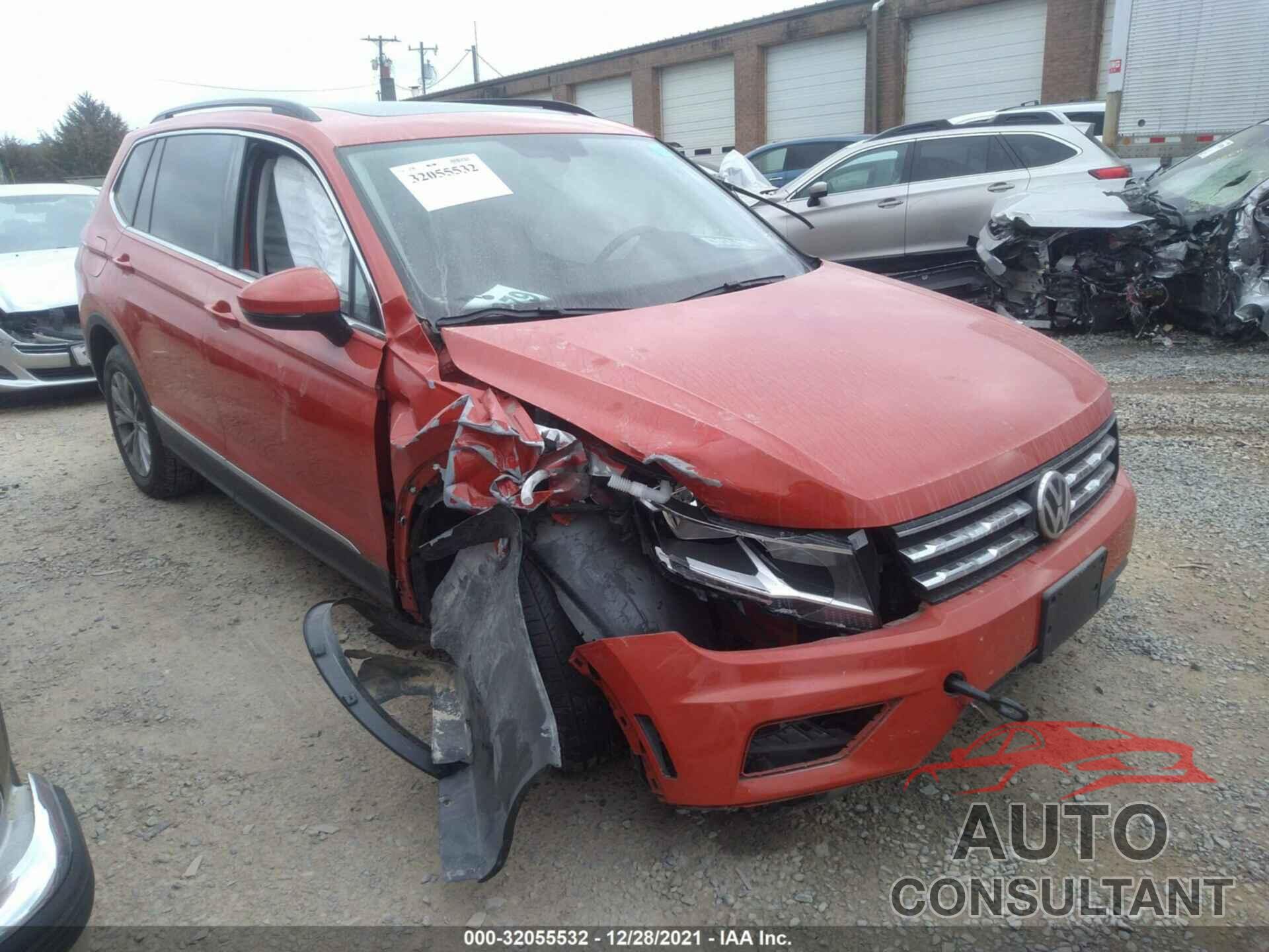 VOLKSWAGEN TIGUAN 2018 - 3VV2B7AX9JM012817