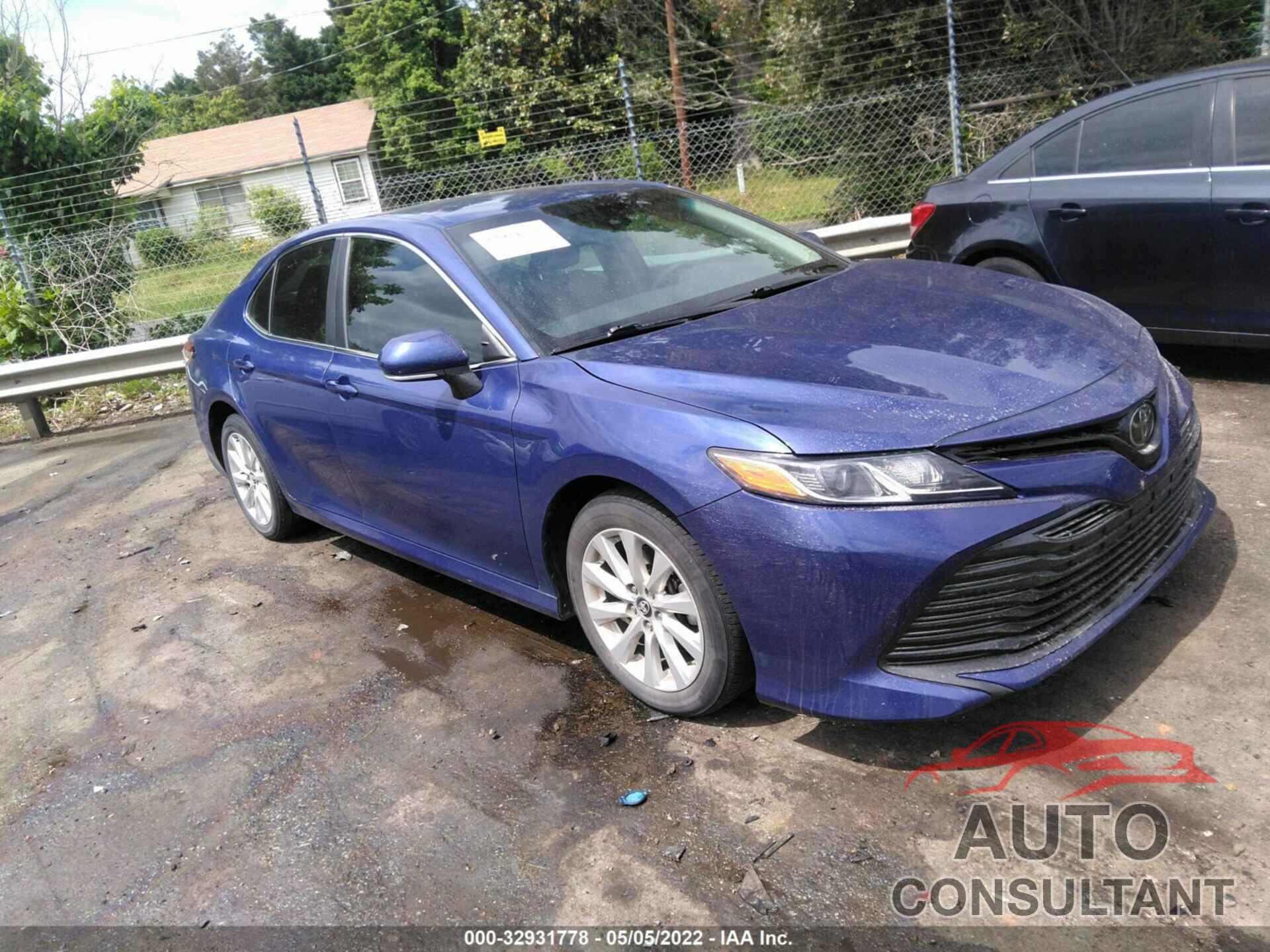 TOYOTA CAMRY 2018 - 4T1B11HK8JU551798