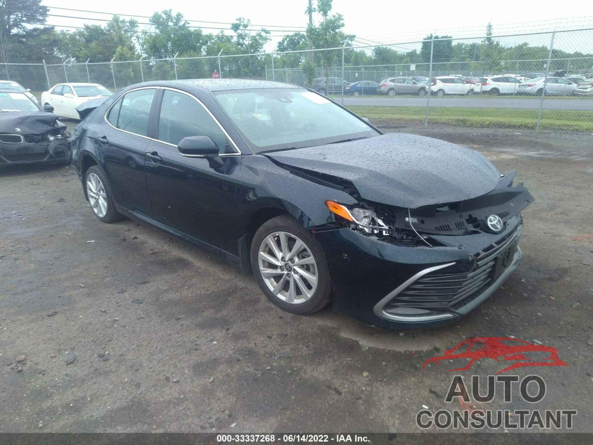 TOYOTA CAMRY 2021 - 4T1C11BK6MU027843