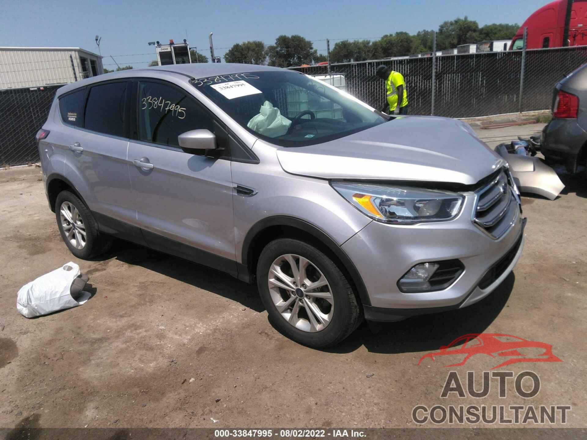 FORD ESCAPE 2017 - 1FMCU0GD1HUB20917