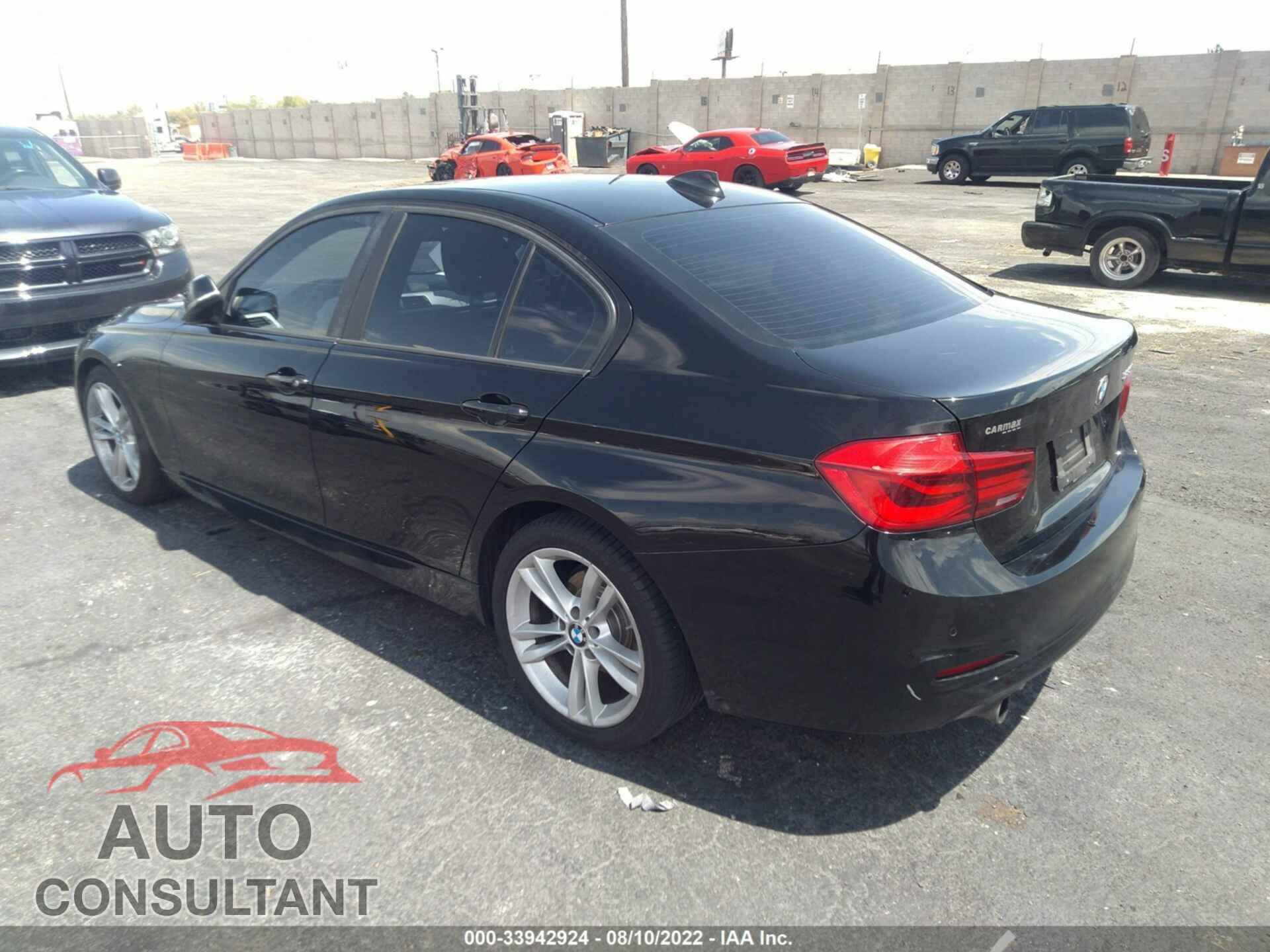 BMW 3 SERIES 2016 - WBA8E1G53GNU11155