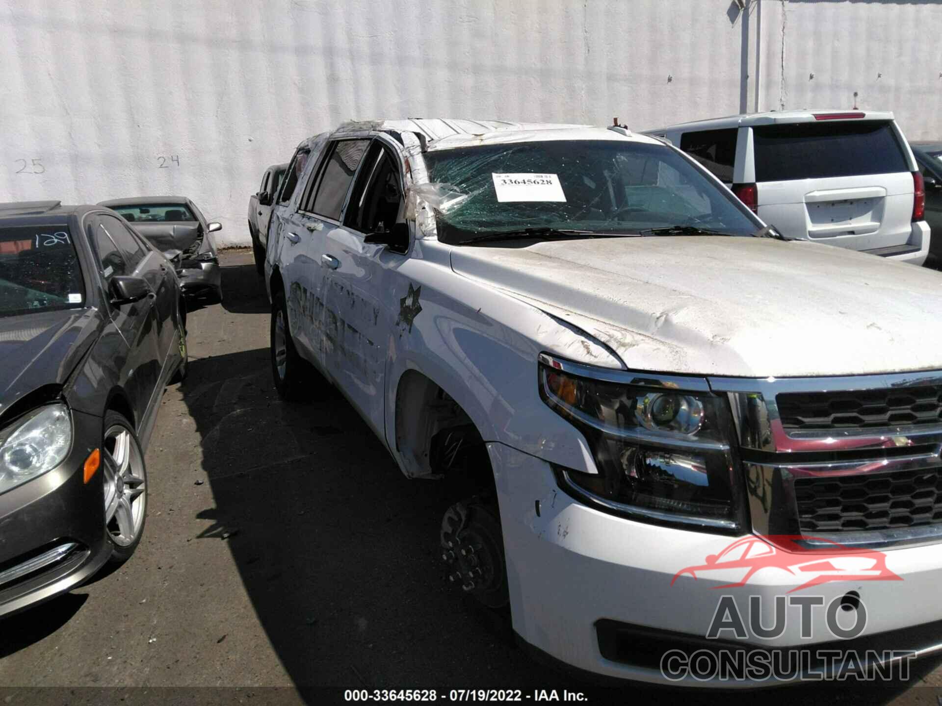 CHEVROLET TAHOE 2018 - 1GNSKFEC7JR229126