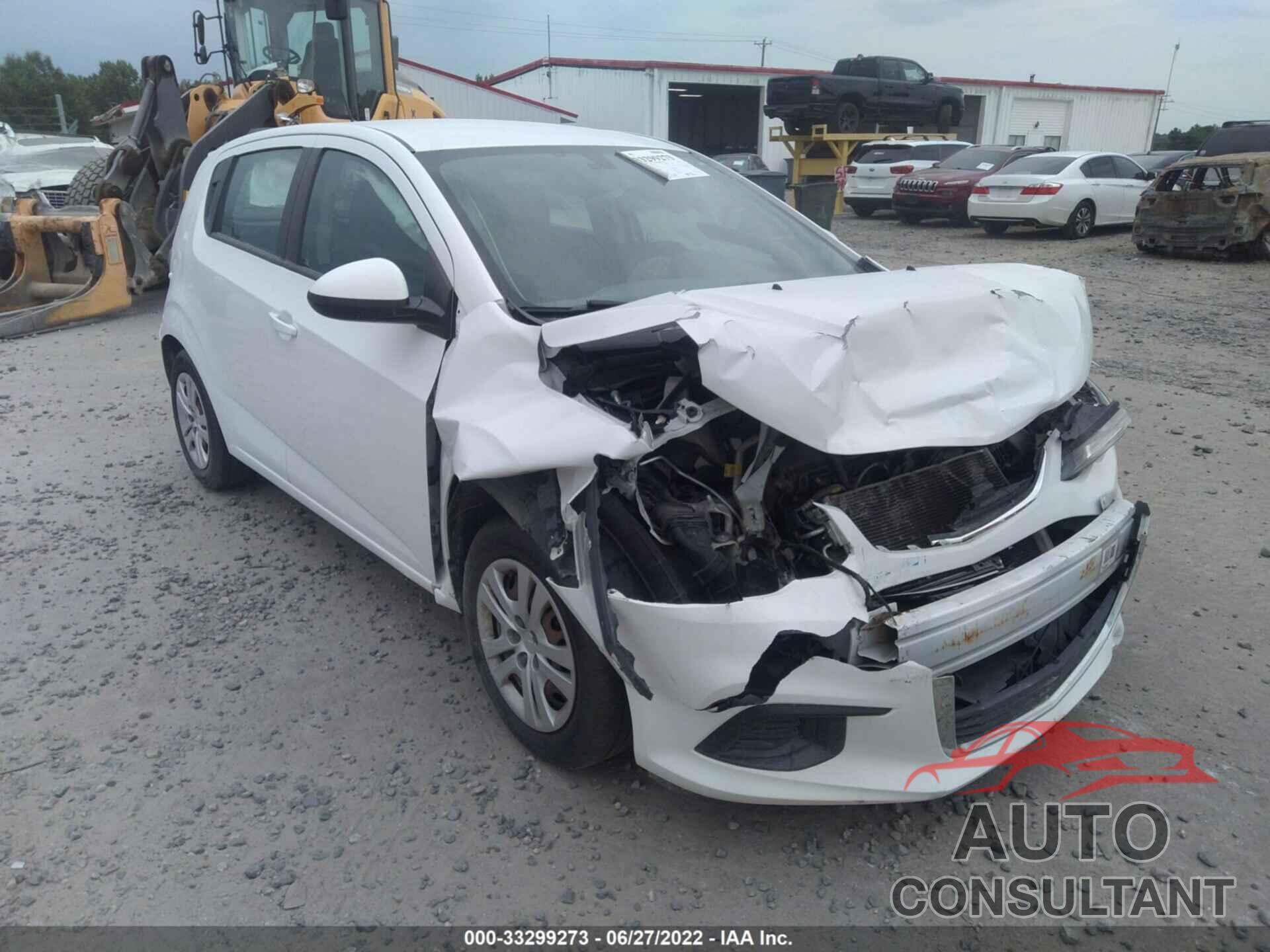 CHEVROLET SONIC 2017 - 1G1JG6SH4H4174396