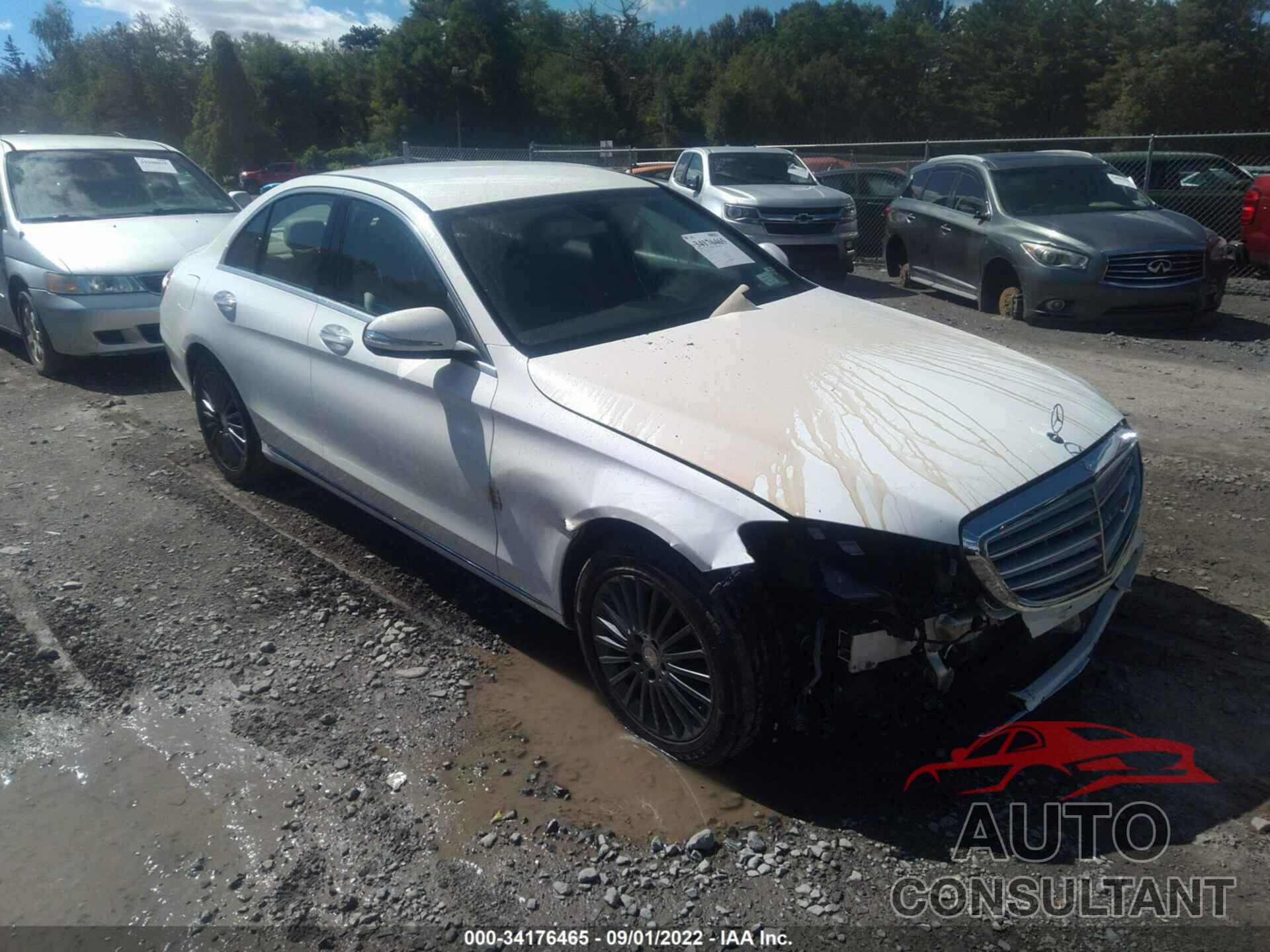 MERCEDES-BENZ C-CLASS 2015 - 55SWF4KB4FU011137