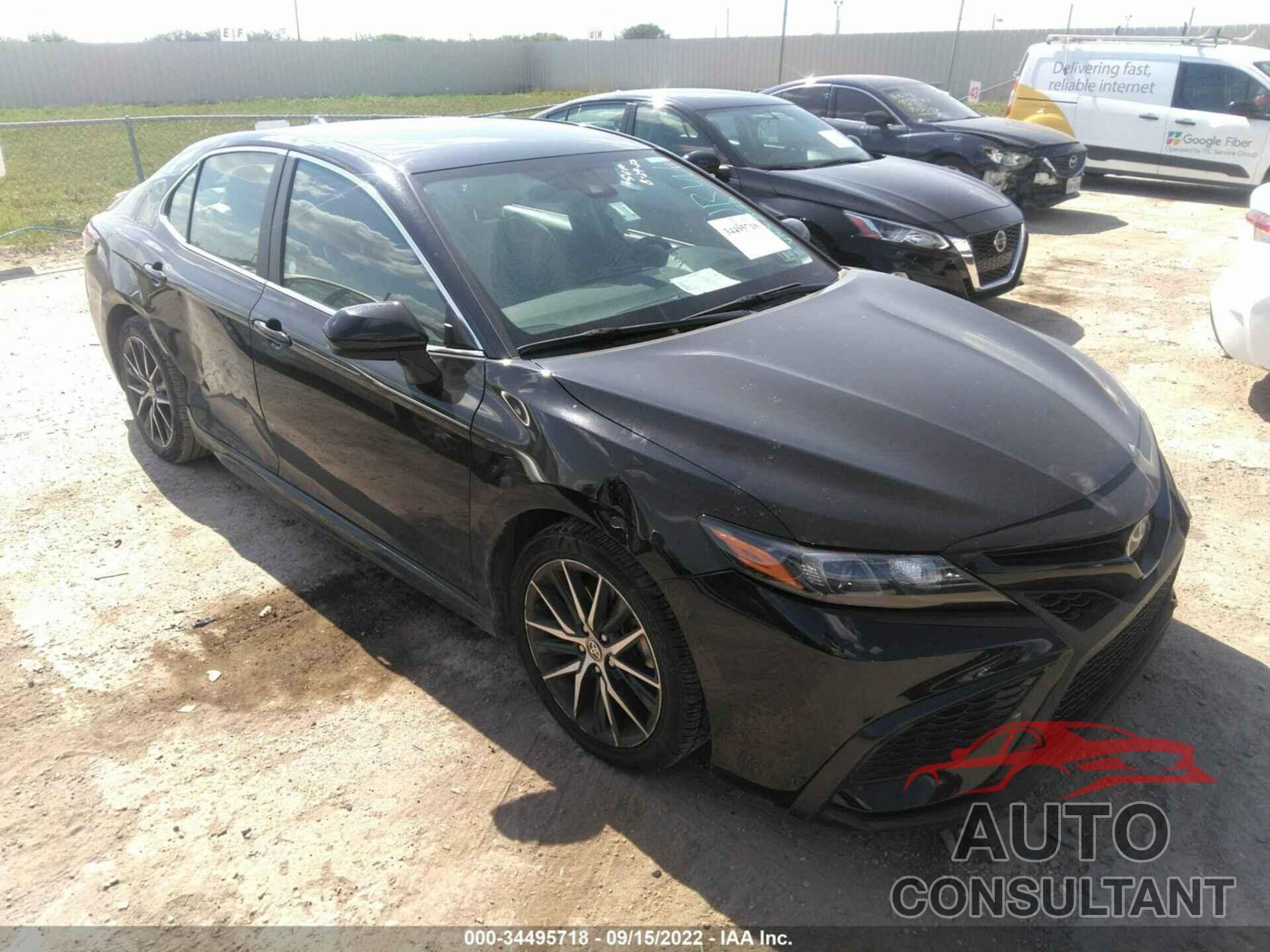 TOYOTA CAMRY 2021 - 4T1G11AK0MU561133